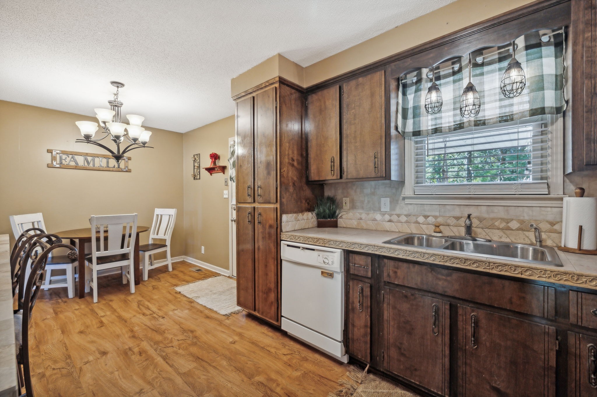 1264 Cottonwood Dr