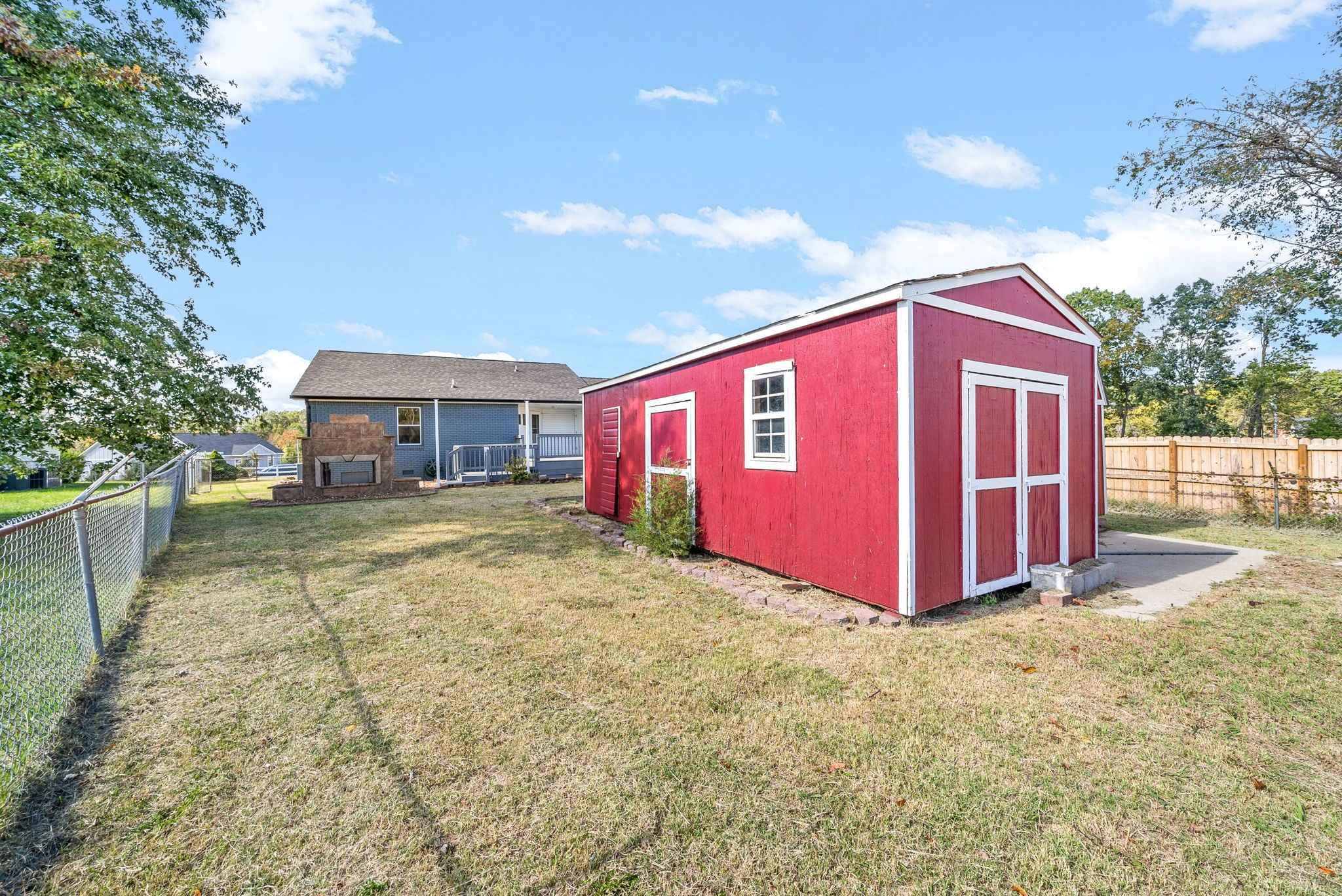 1196 Kendall Dr