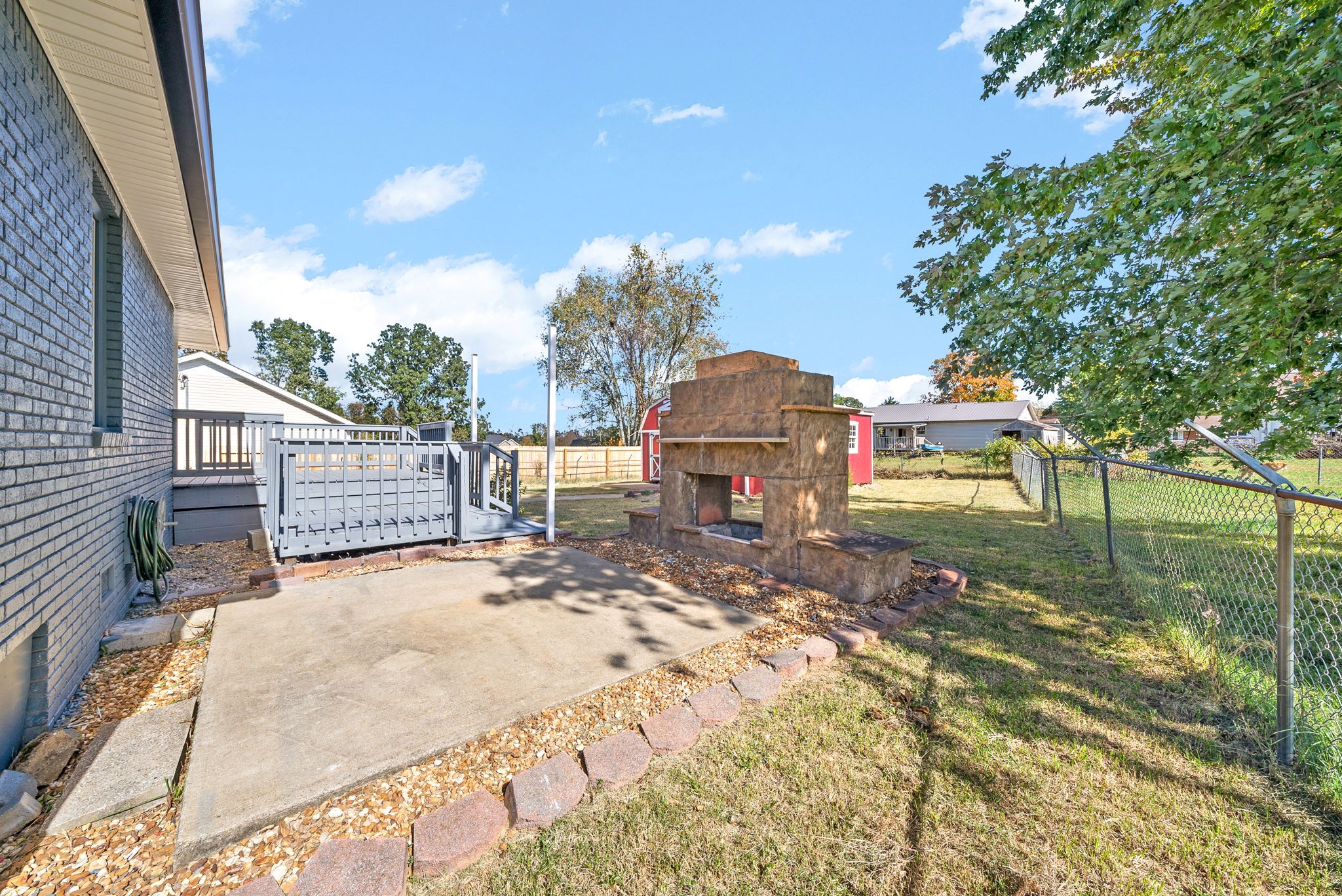 1196 Kendall Dr