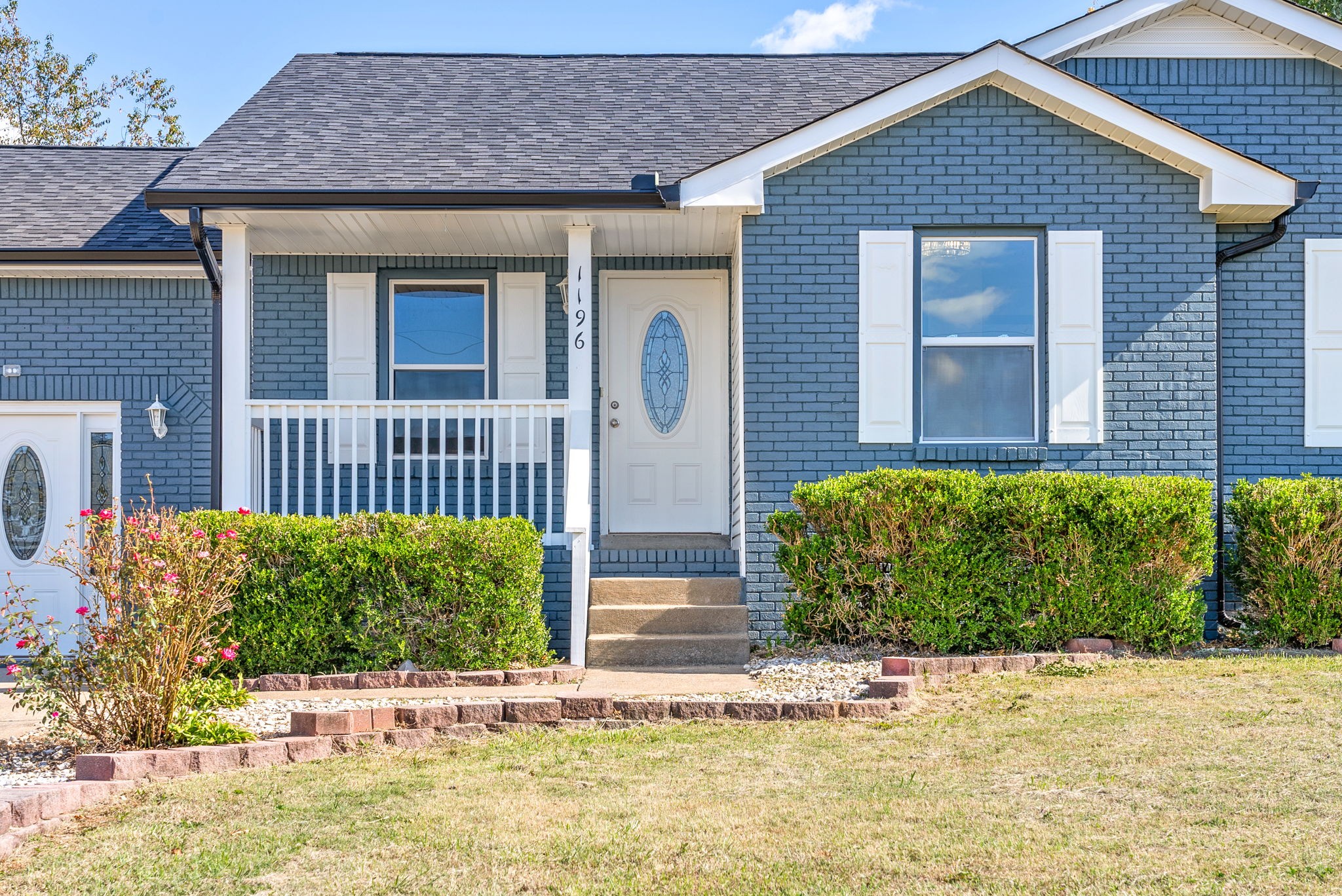 1196 Kendall Dr