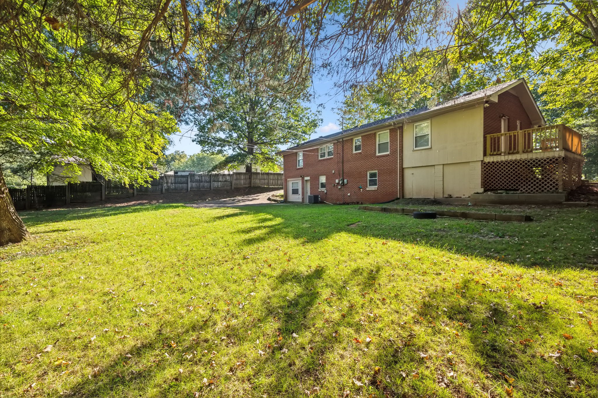 1269 Hillwood Dr