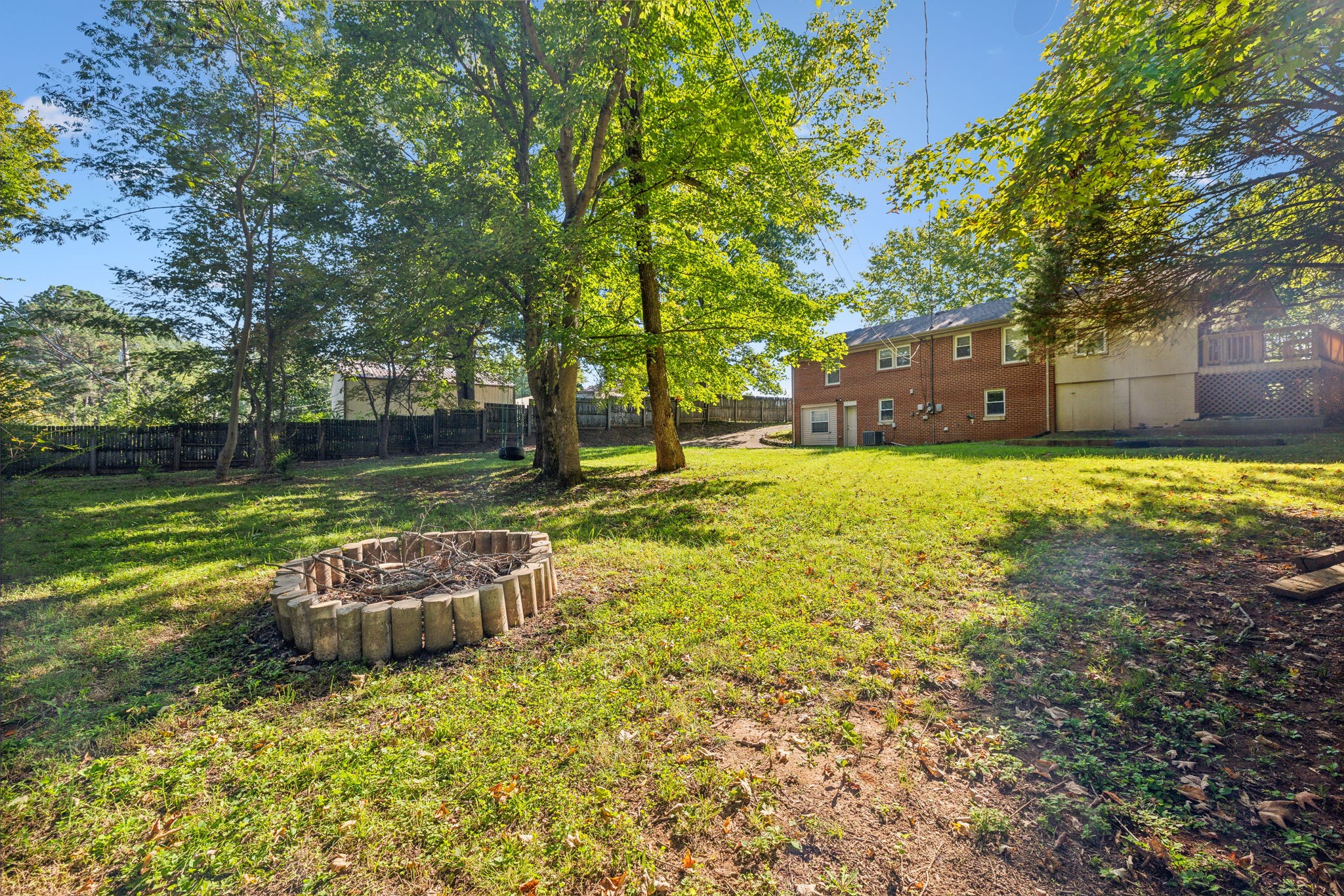 1269 Hillwood Dr