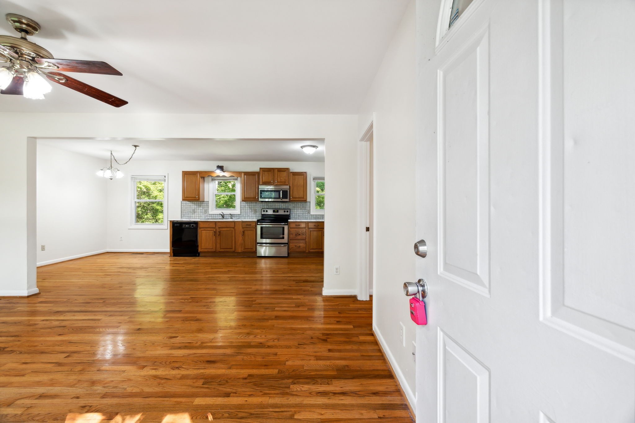 1269 Hillwood Dr