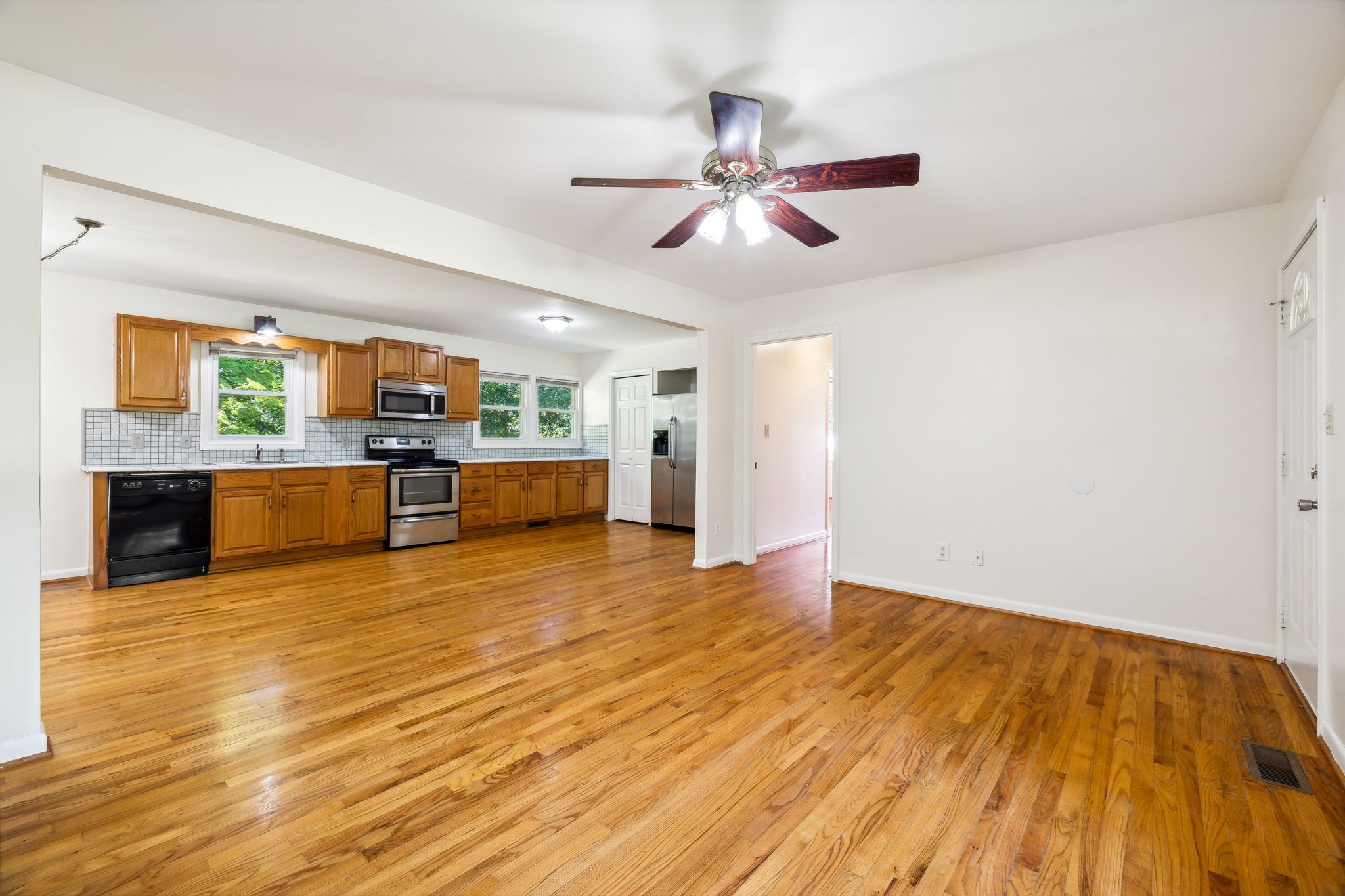 1269 Hillwood Dr