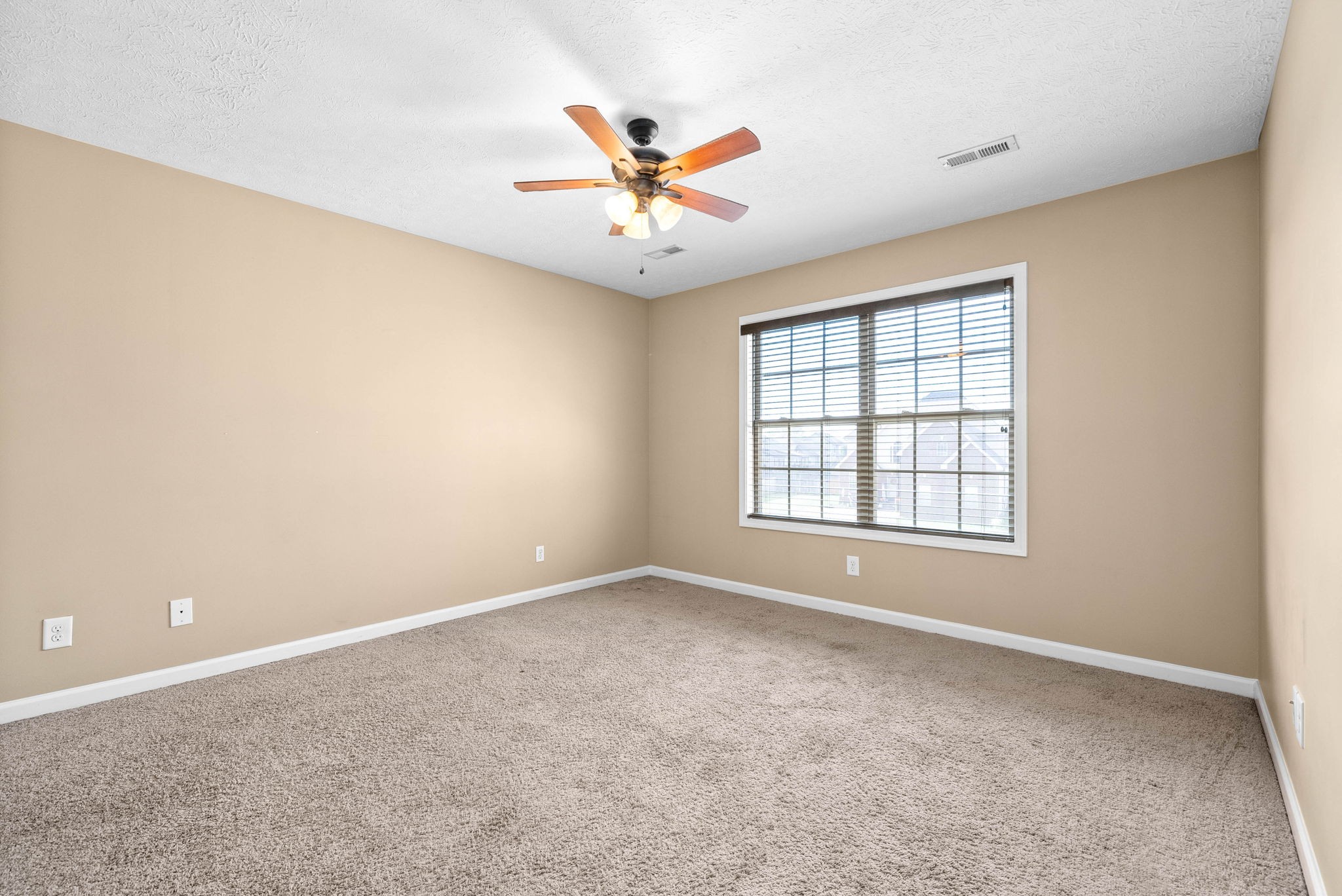 3477 Sikorsky Ln