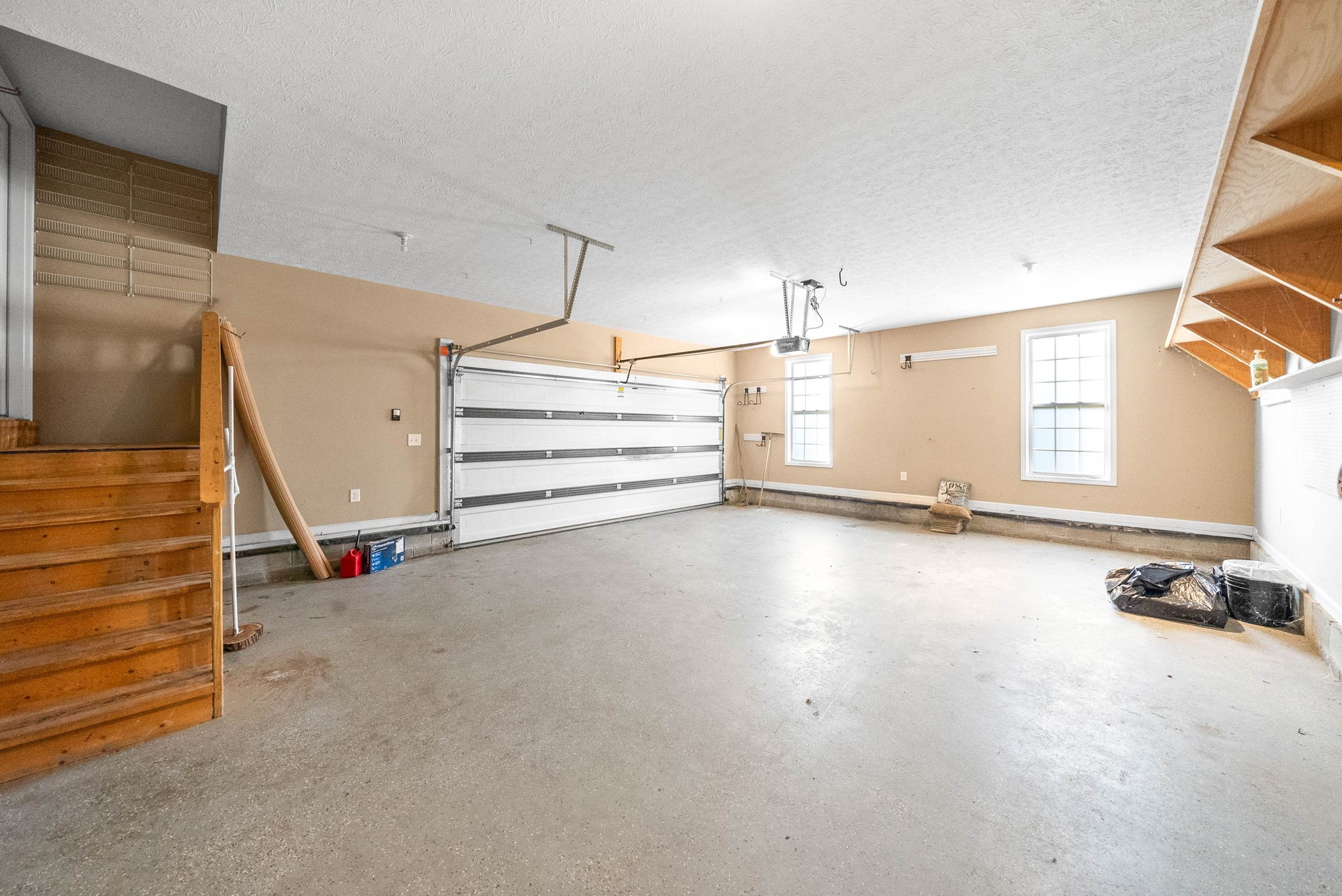 3477 Sikorsky Ln