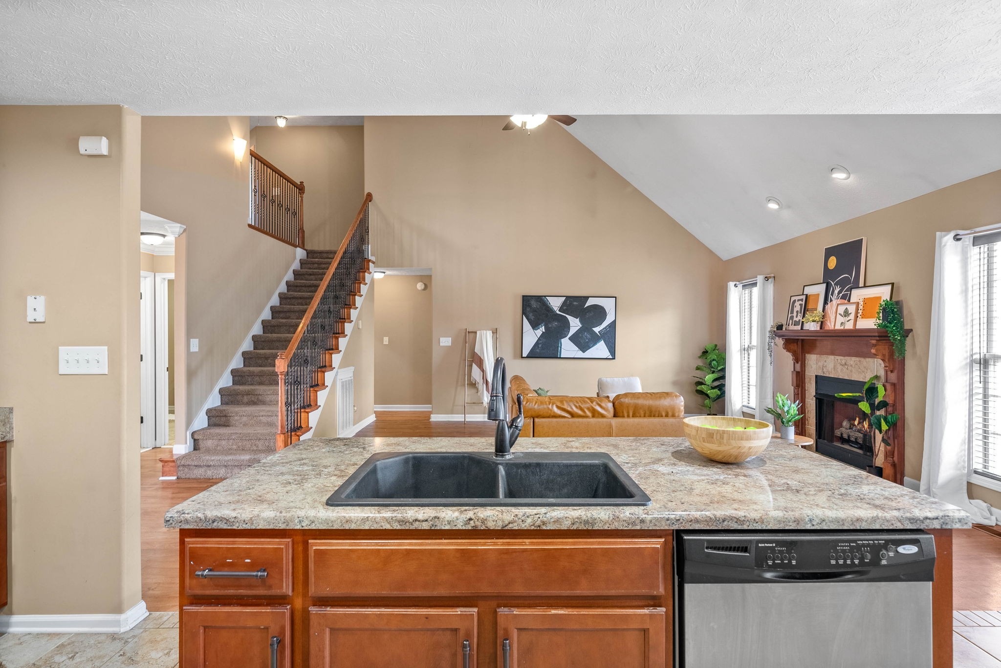 3477 Sikorsky Ln