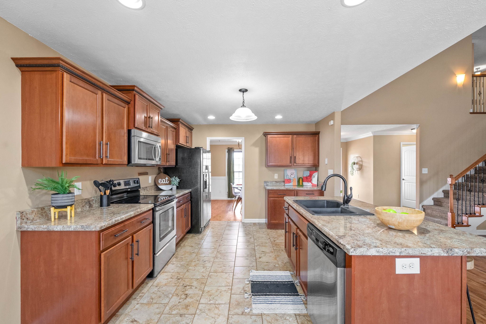 3477 Sikorsky Ln