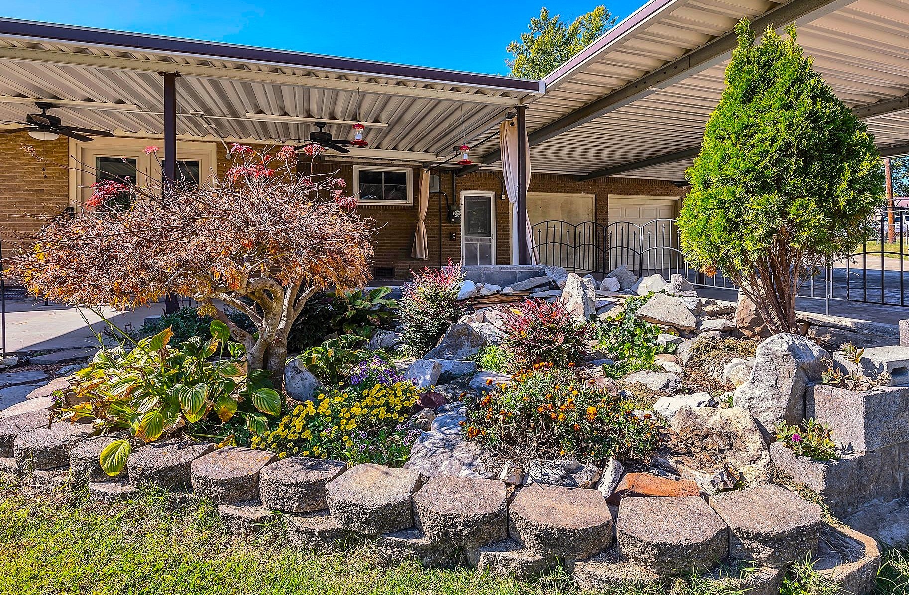 2311 Green Acres Dr