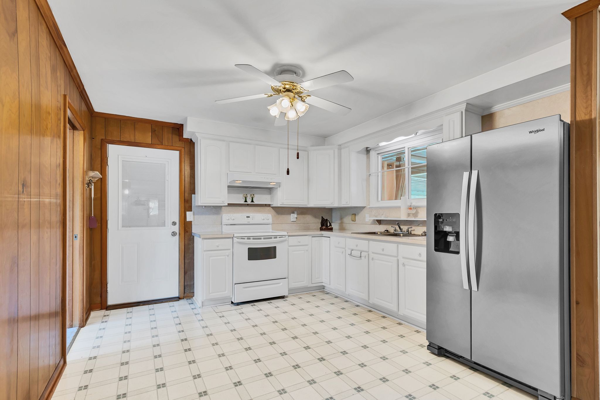 2311 Green Acres Dr