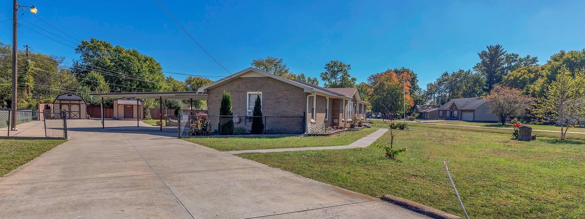 2311 Green Acres Dr