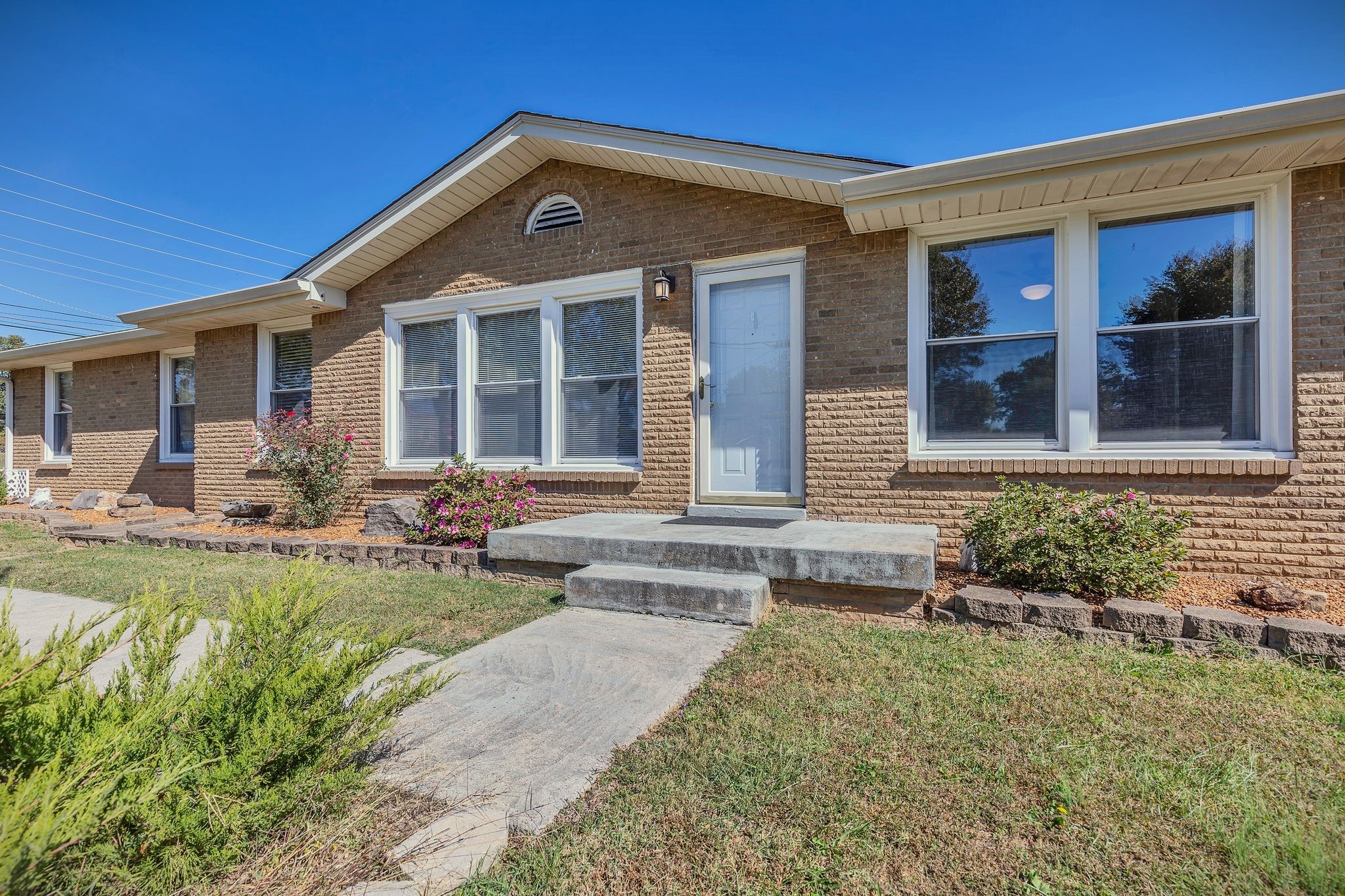 2311 Green Acres Dr