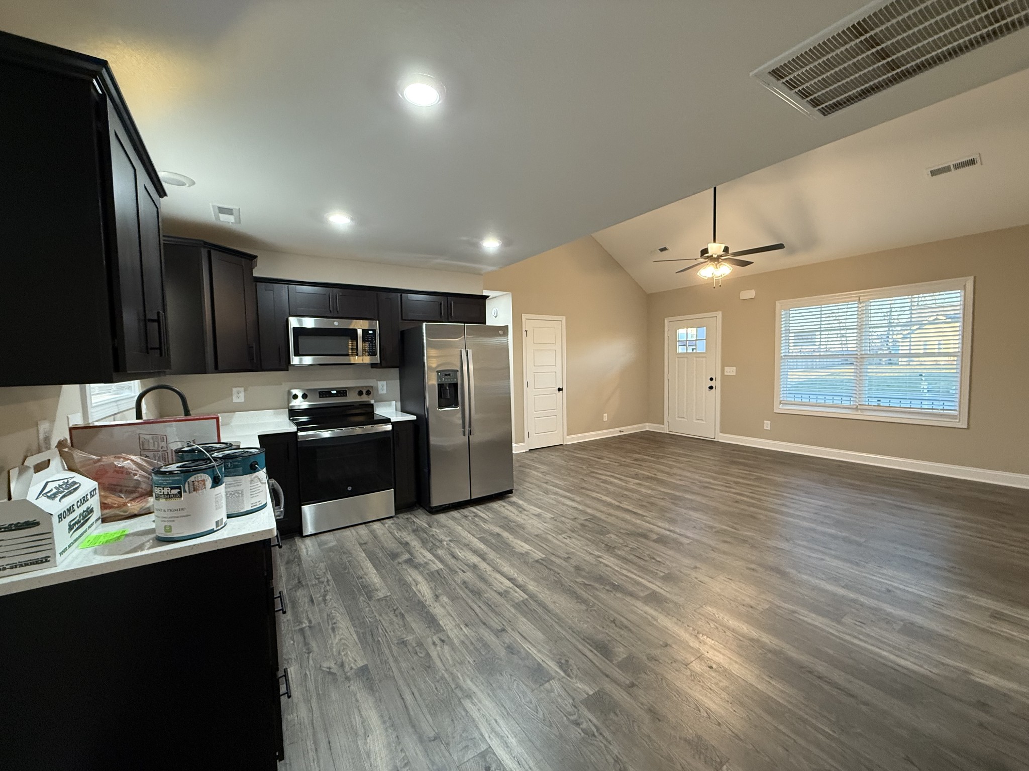 1177 Kendall Dr