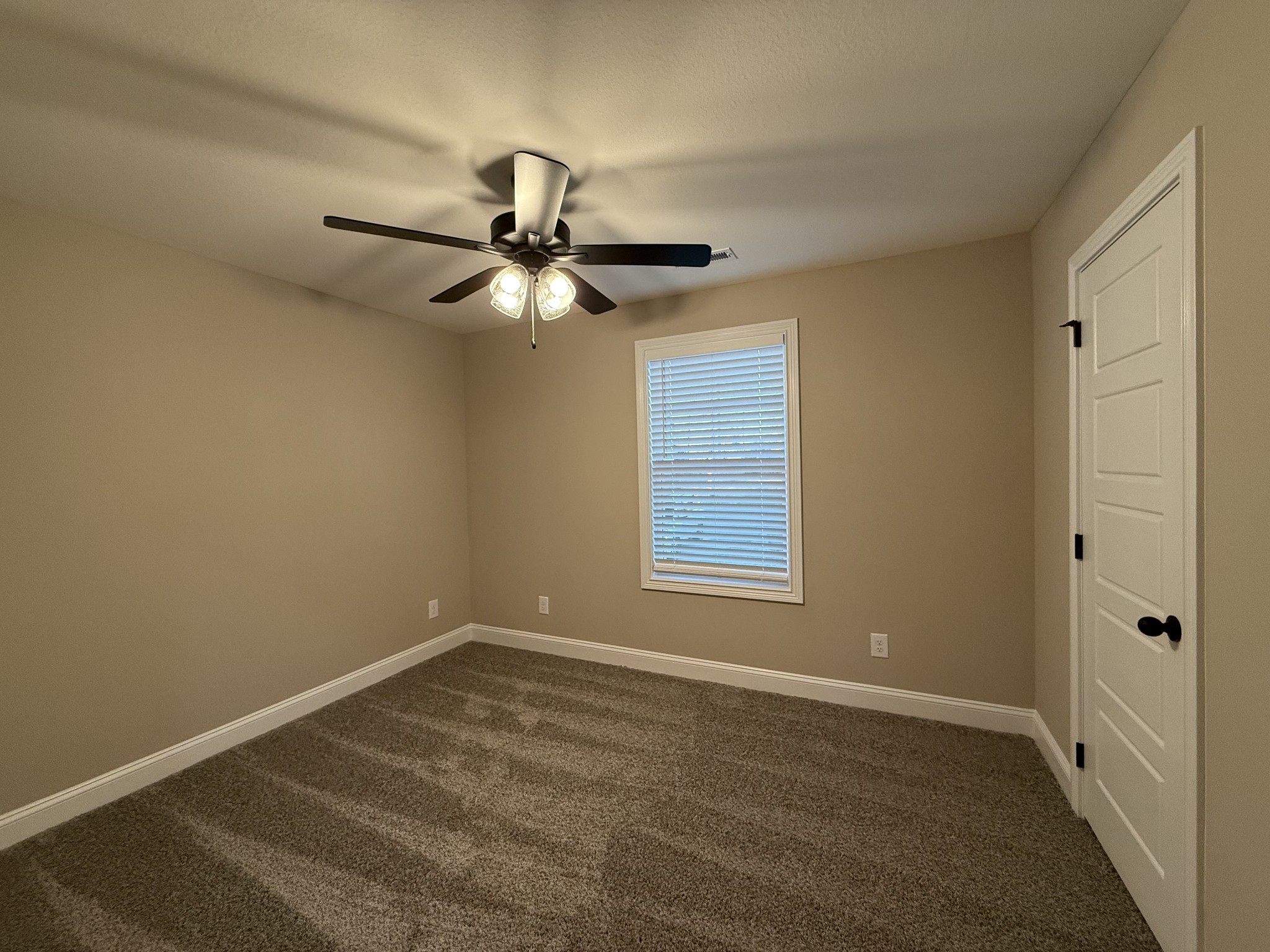 1177 Kendall Dr