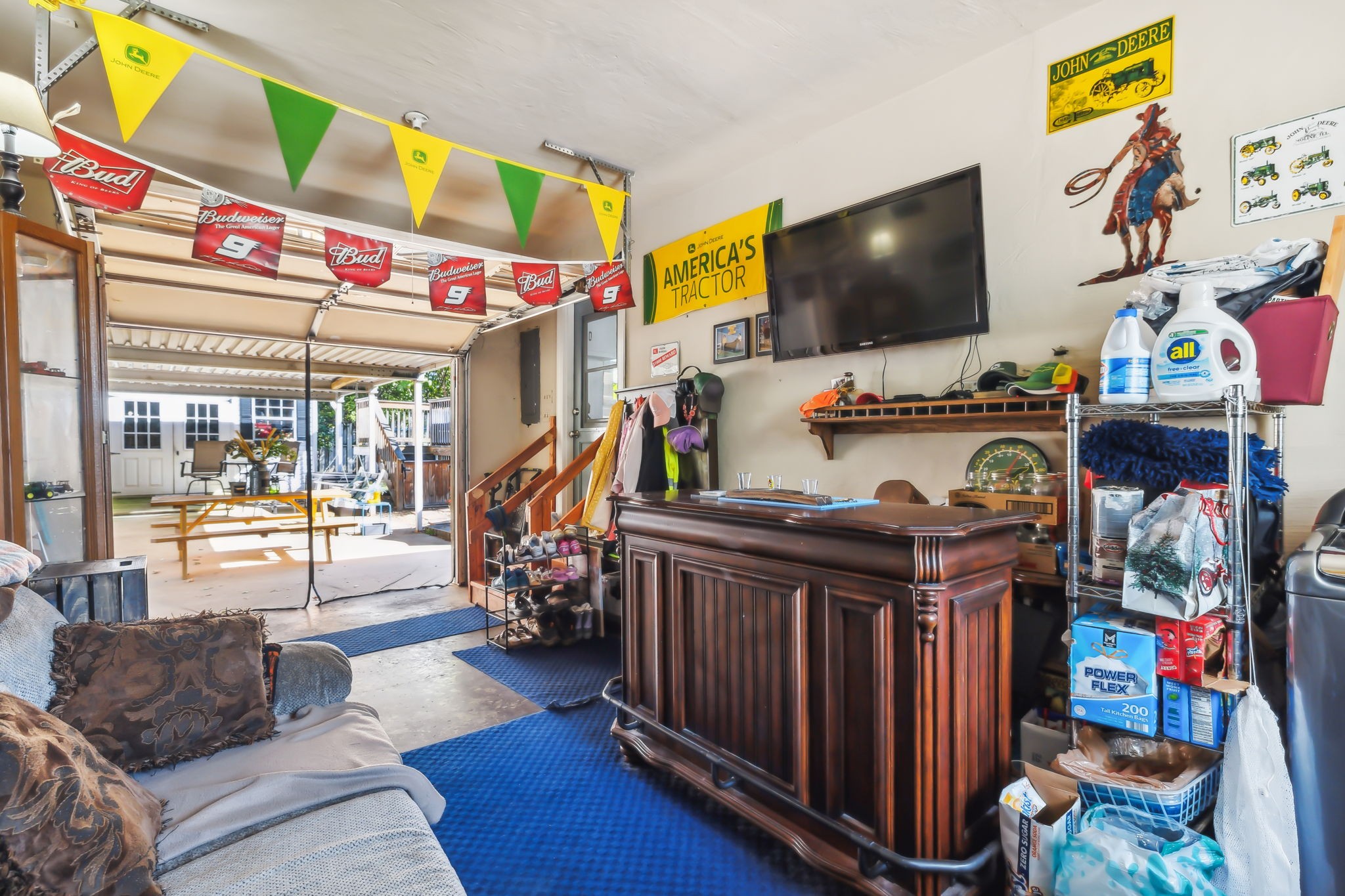 1729 Merritt Dr