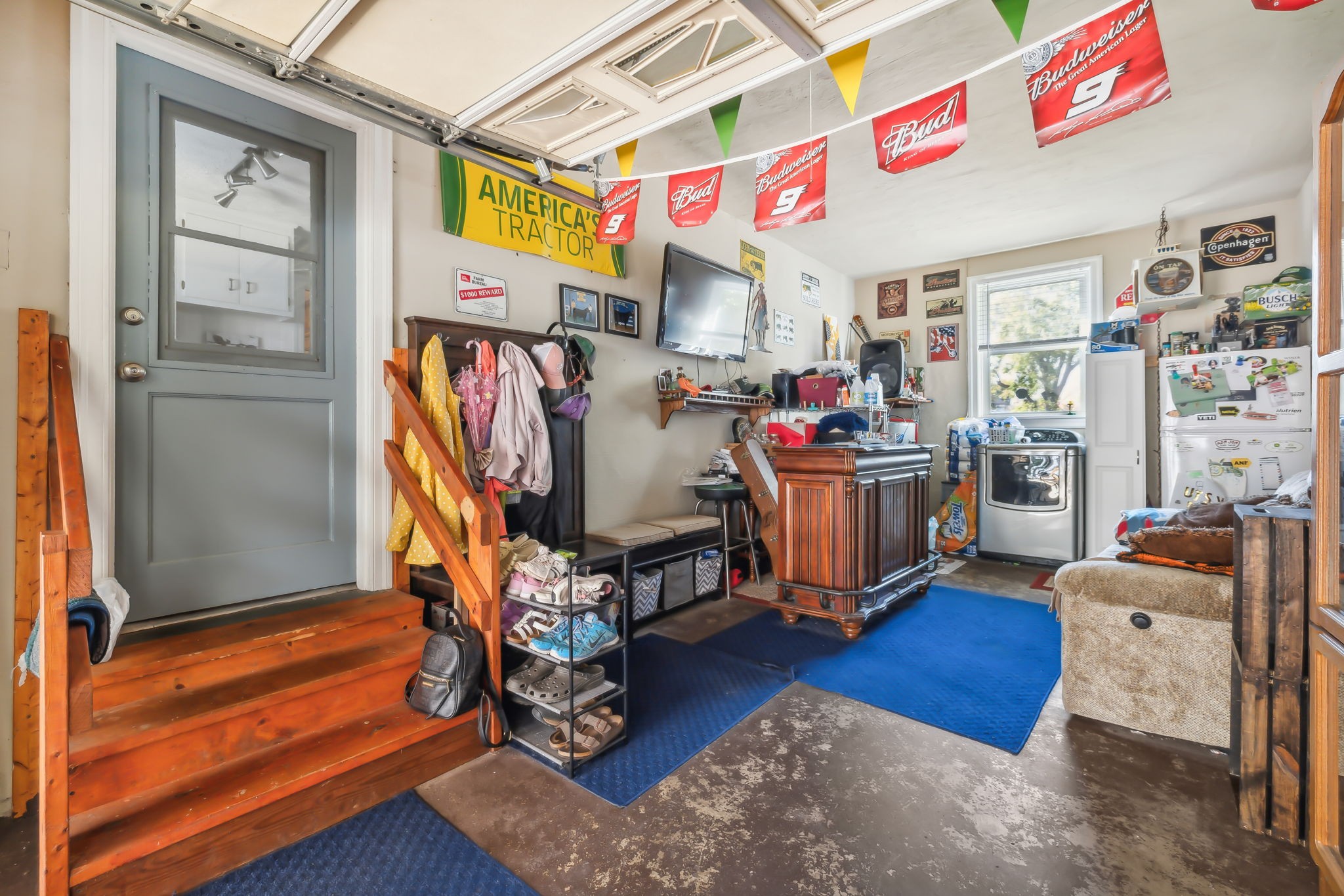 1729 Merritt Dr