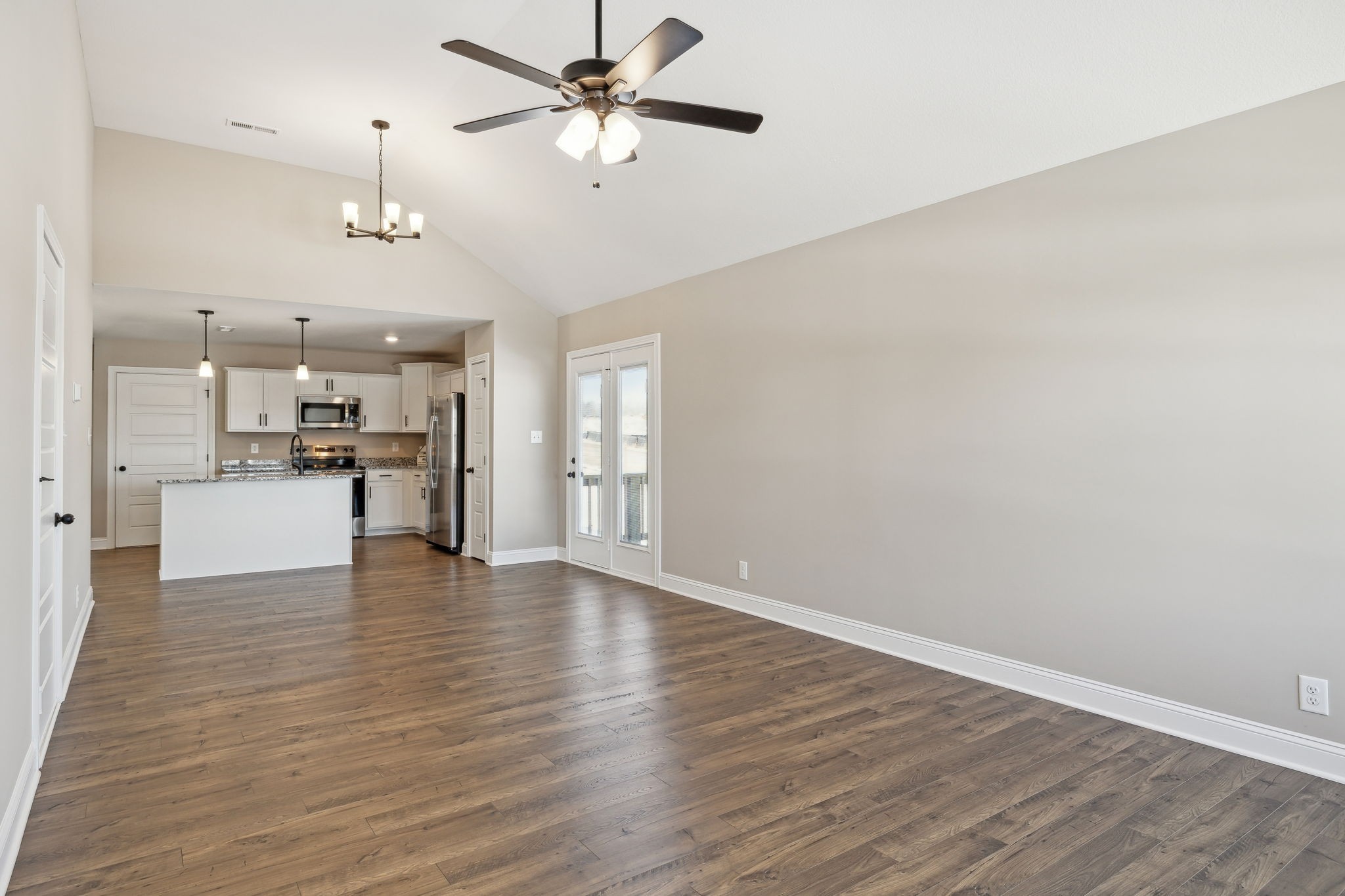 211 Cardinal Creek
