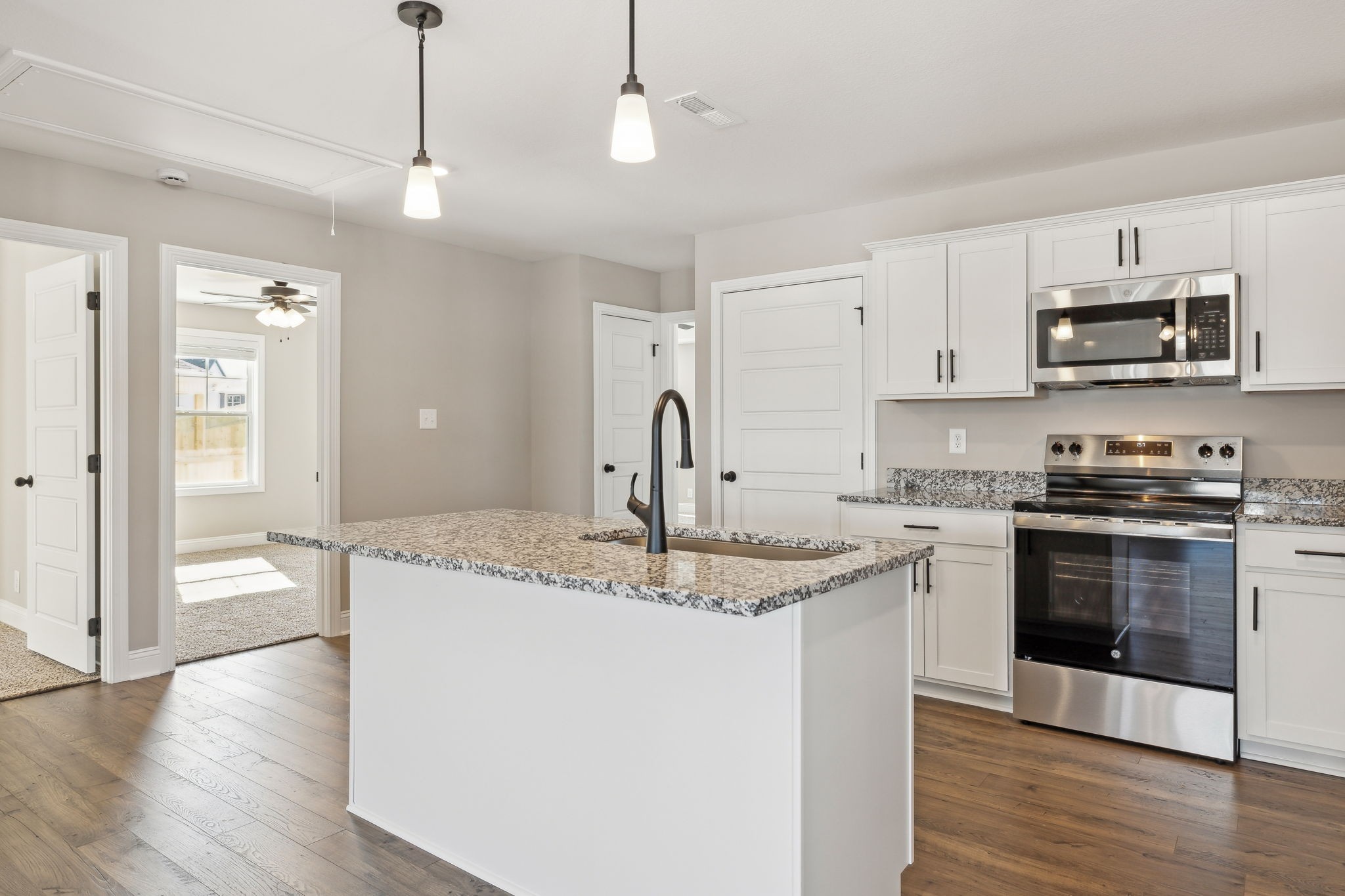 211 Cardinal Creek