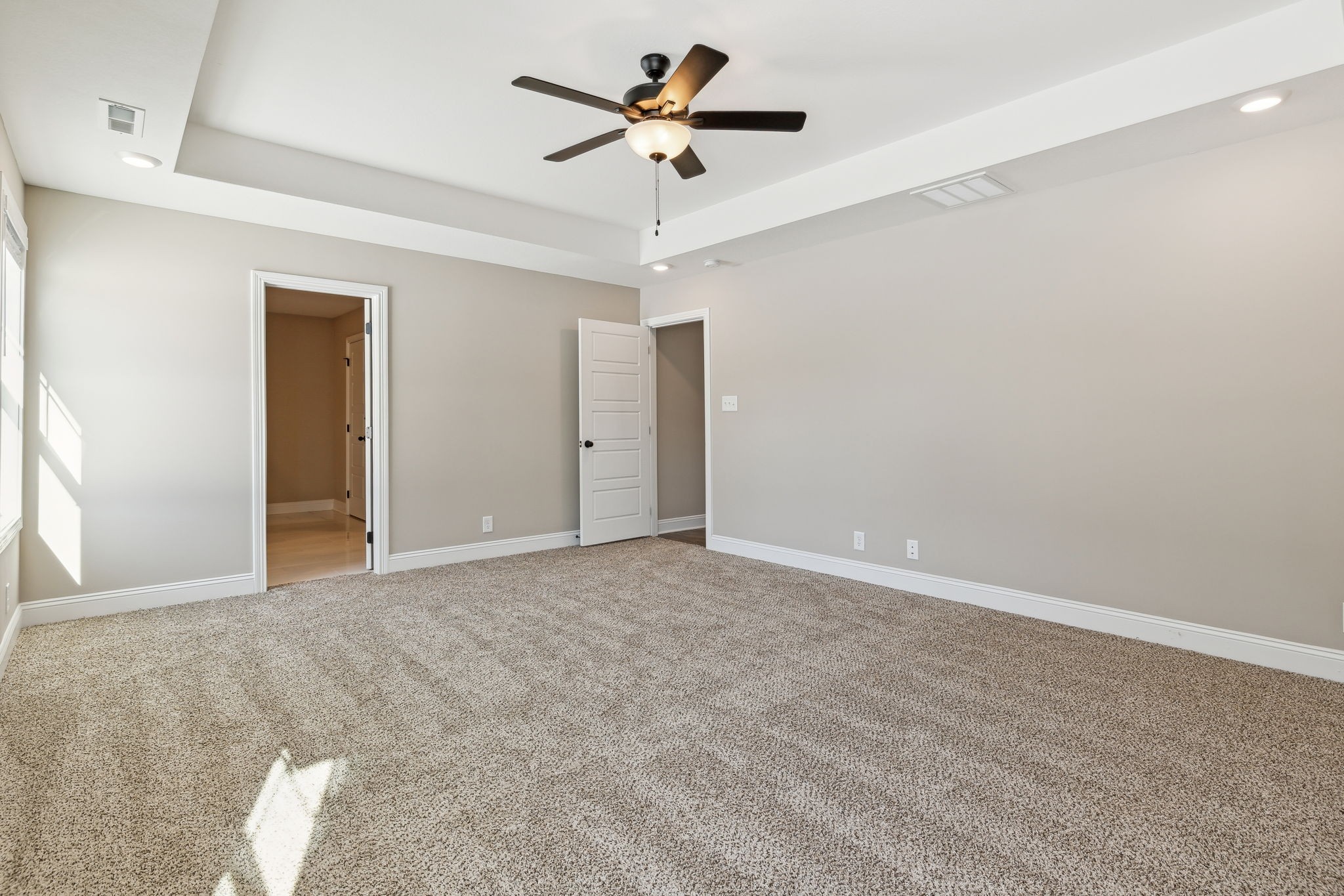211 Cardinal Creek