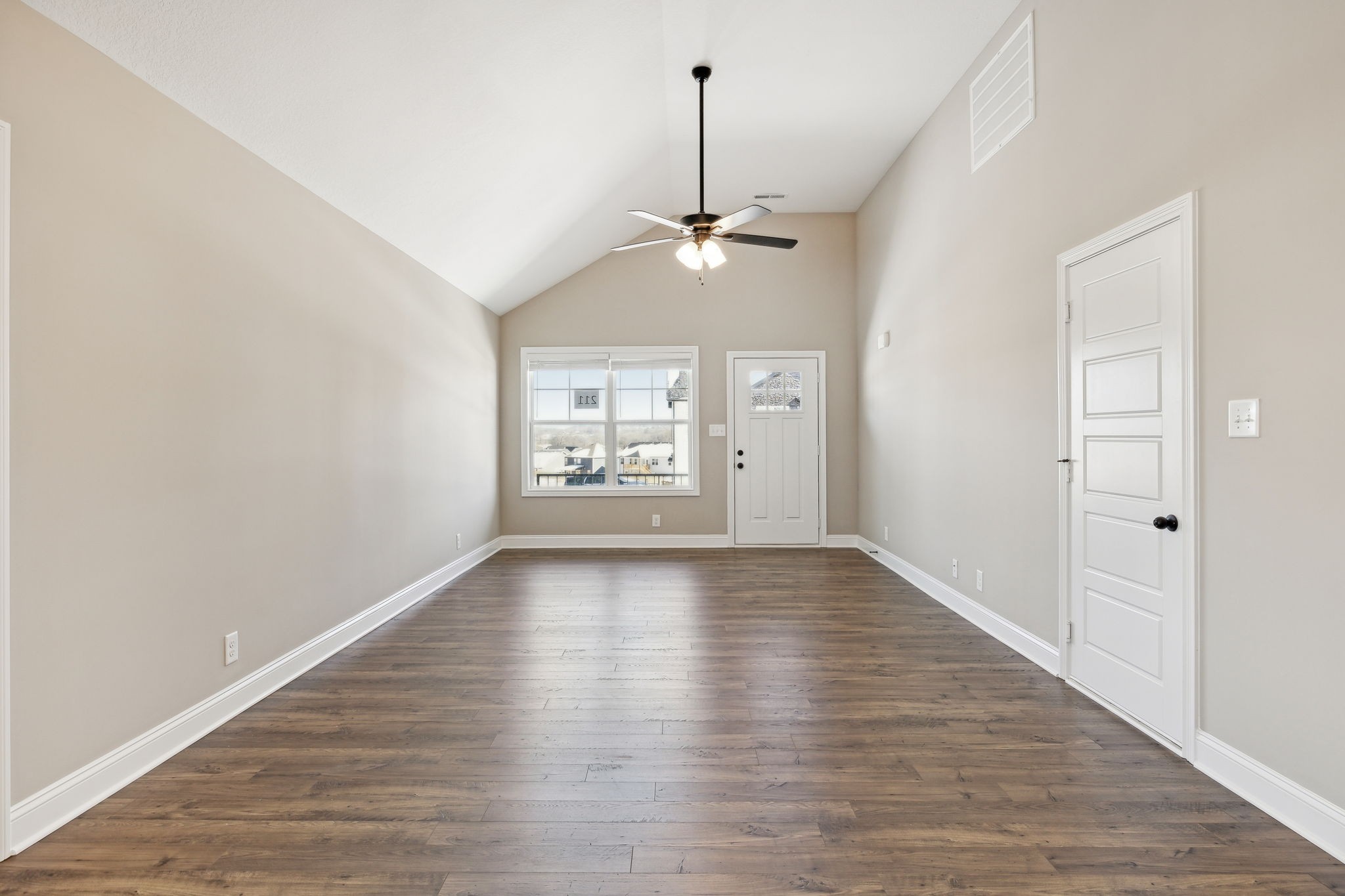 211 Cardinal Creek