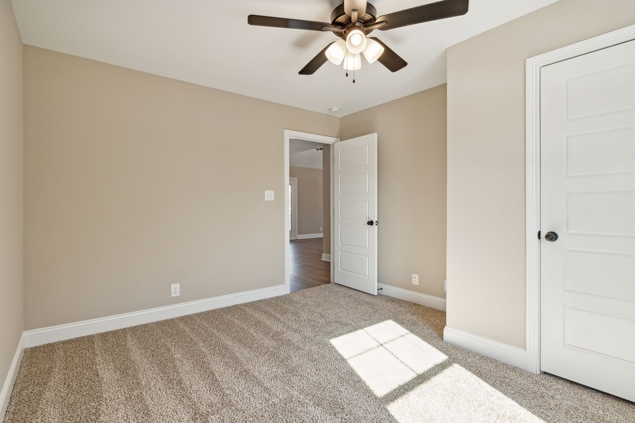 211 Cardinal Creek