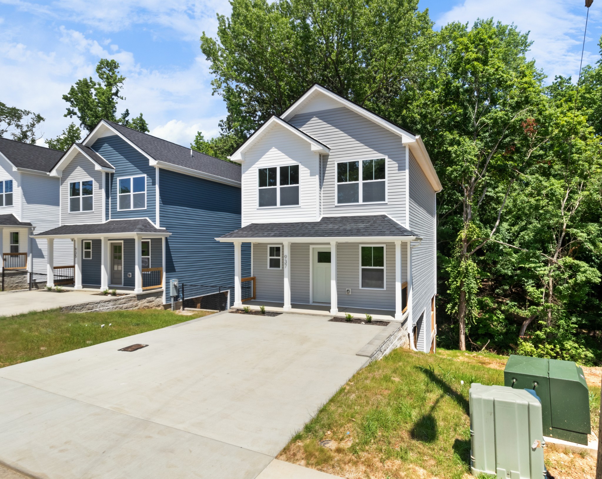 937 Oak Ln