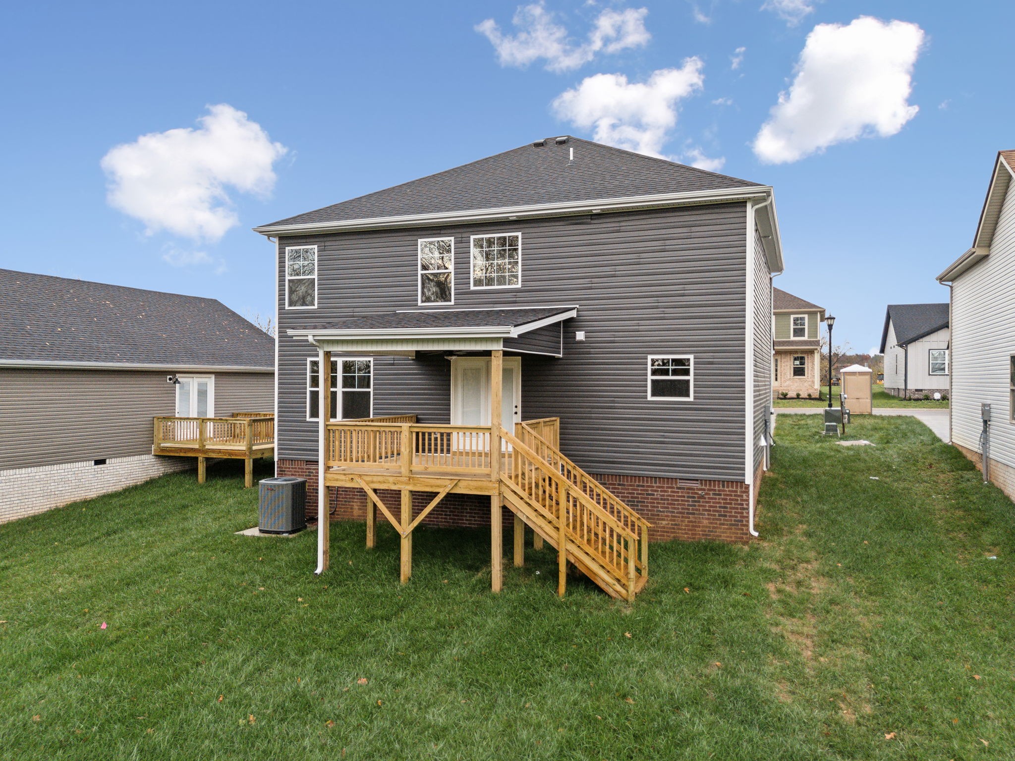 1252 Racker Dr