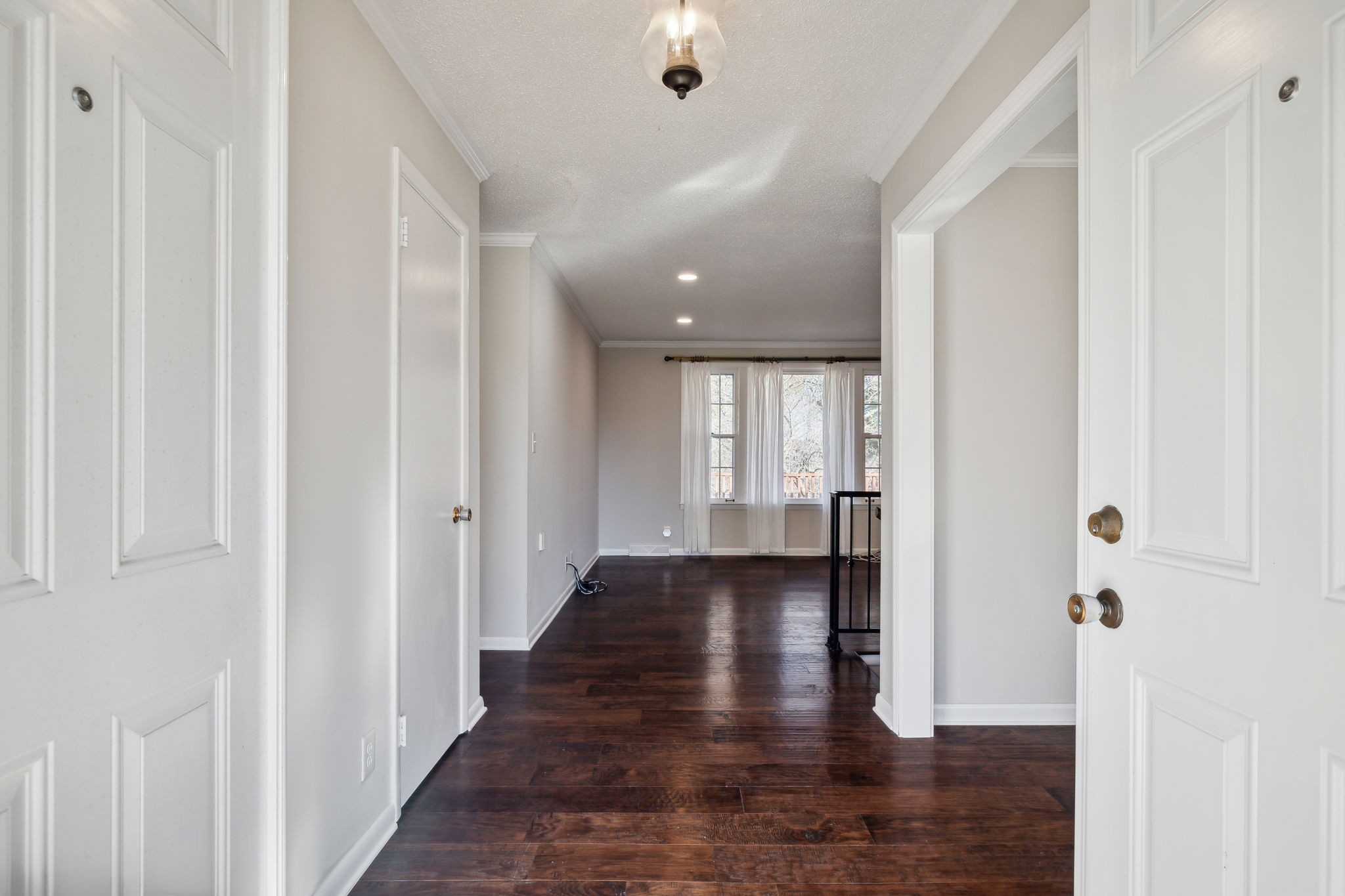 567 Skyview Cir