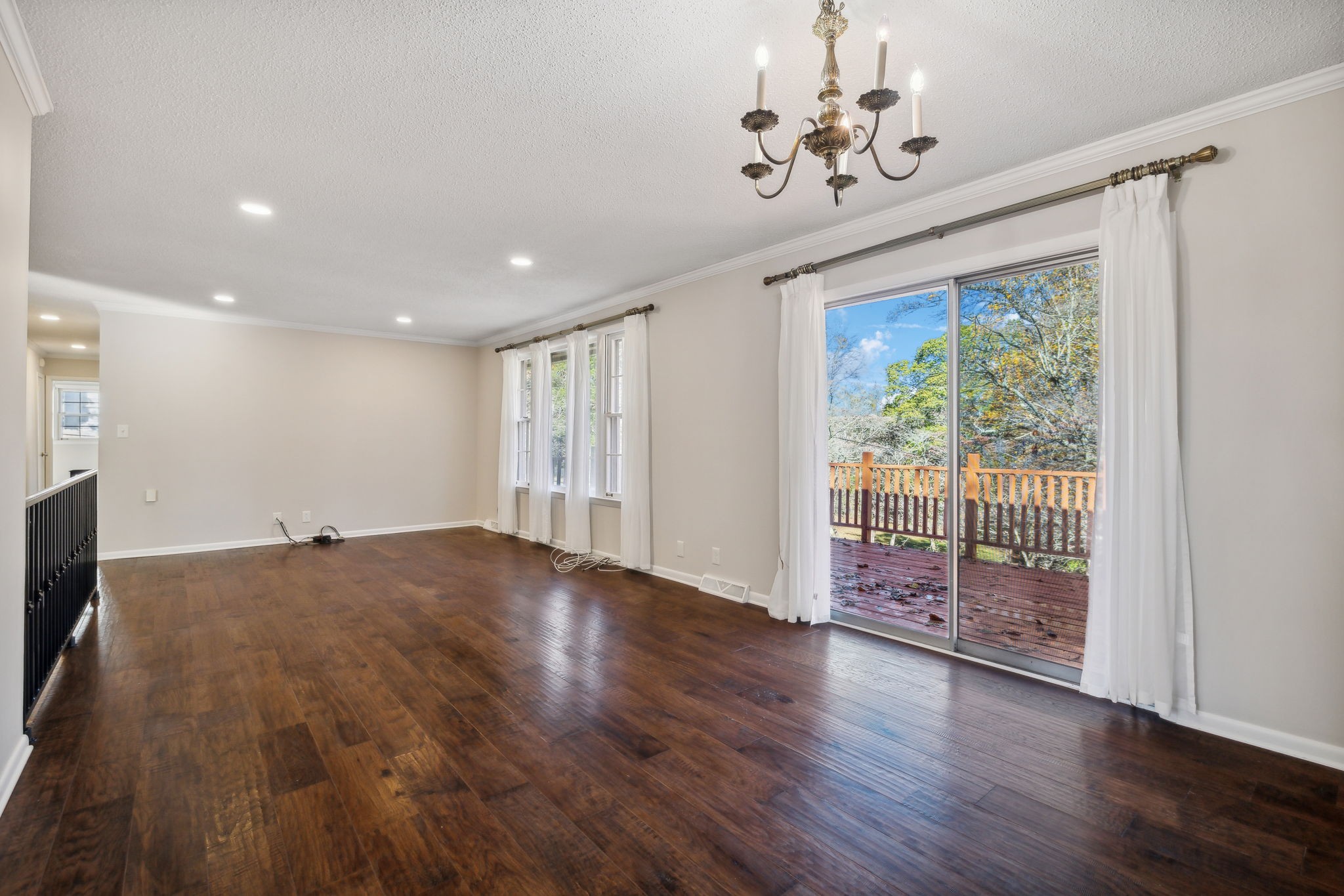 567 Skyview Cir