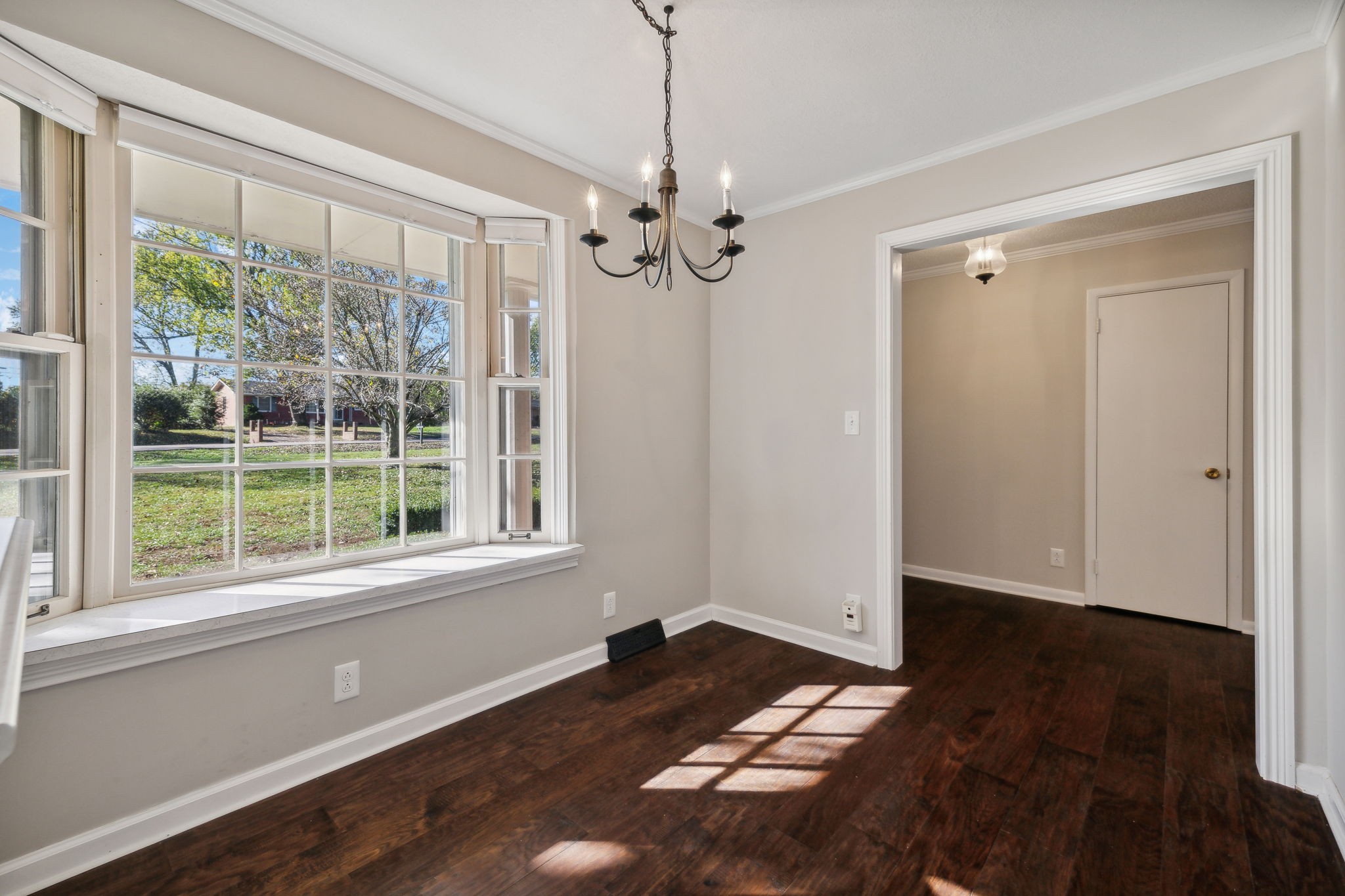 567 Skyview Cir