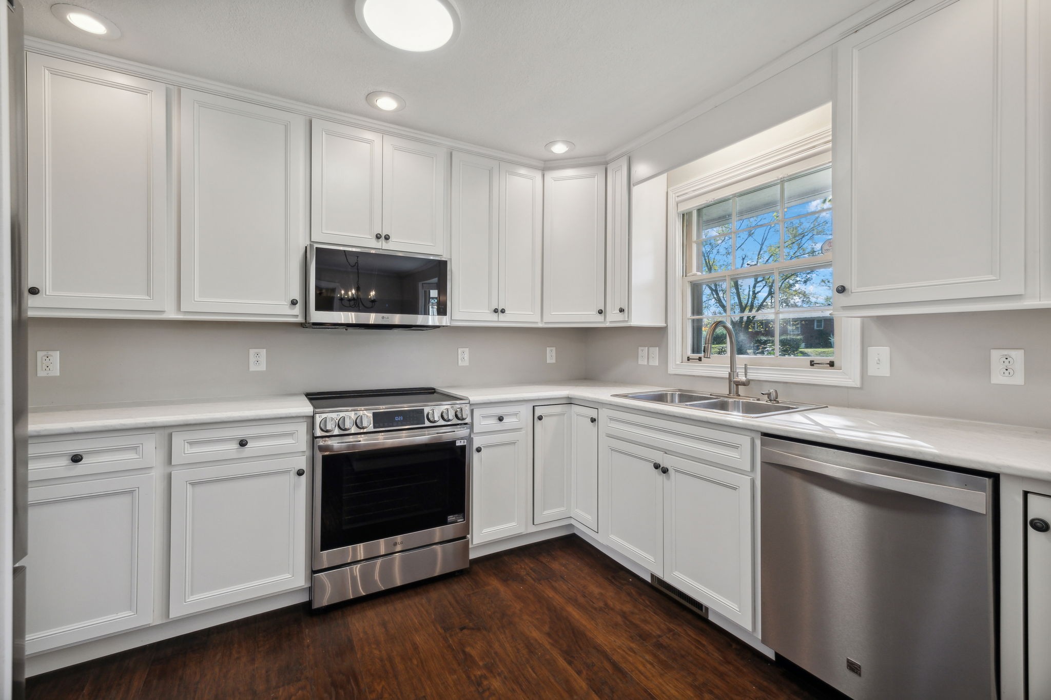 567 Skyview Cir