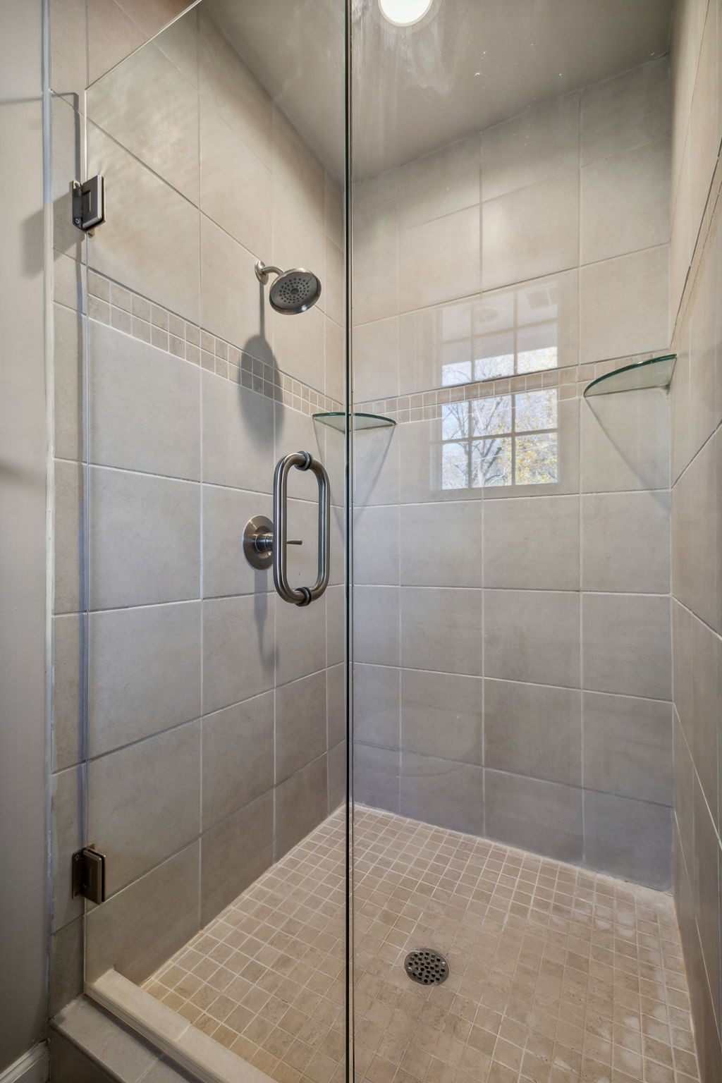 567 Skyview Cir