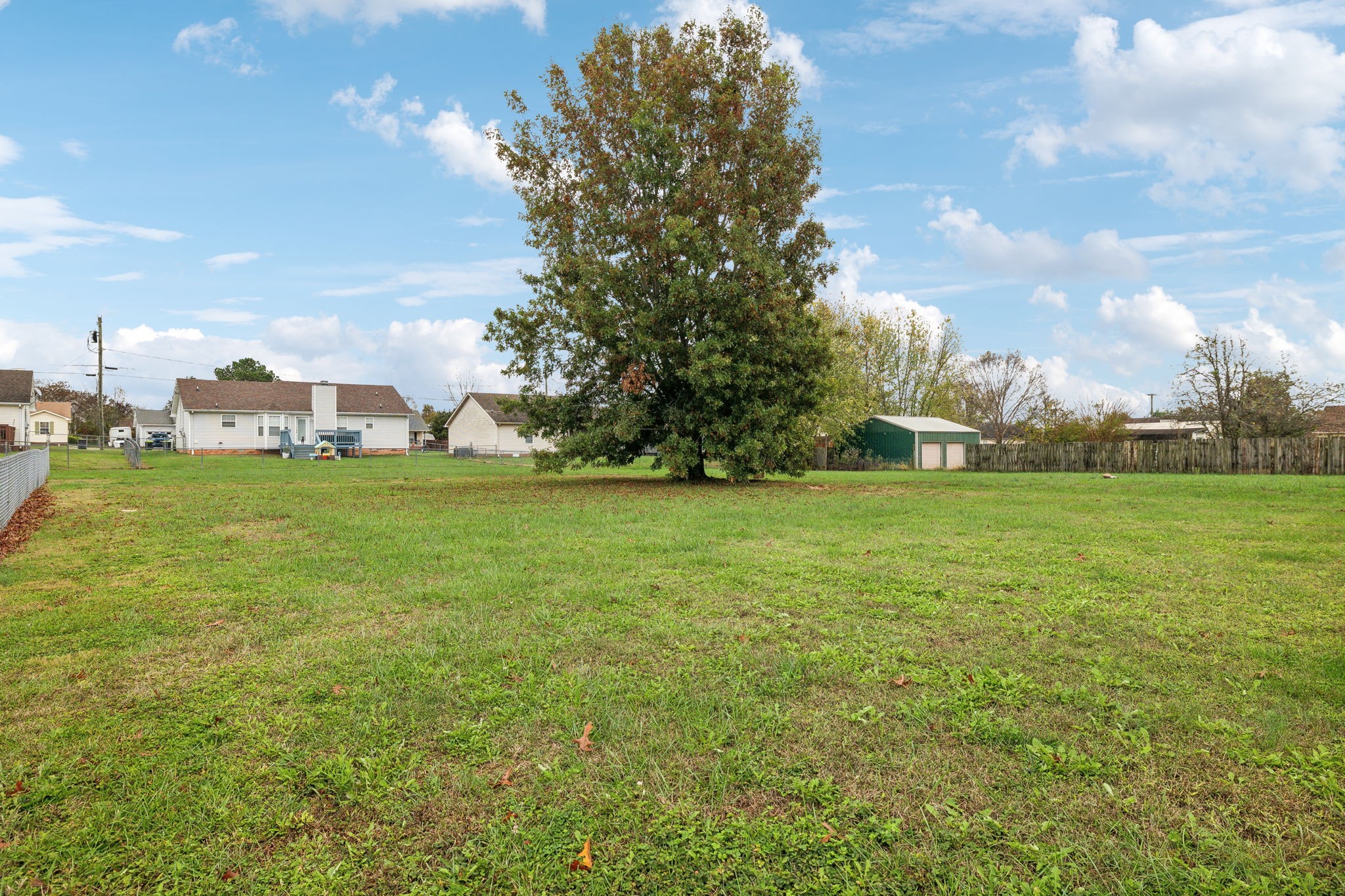 3433 Loon Dr