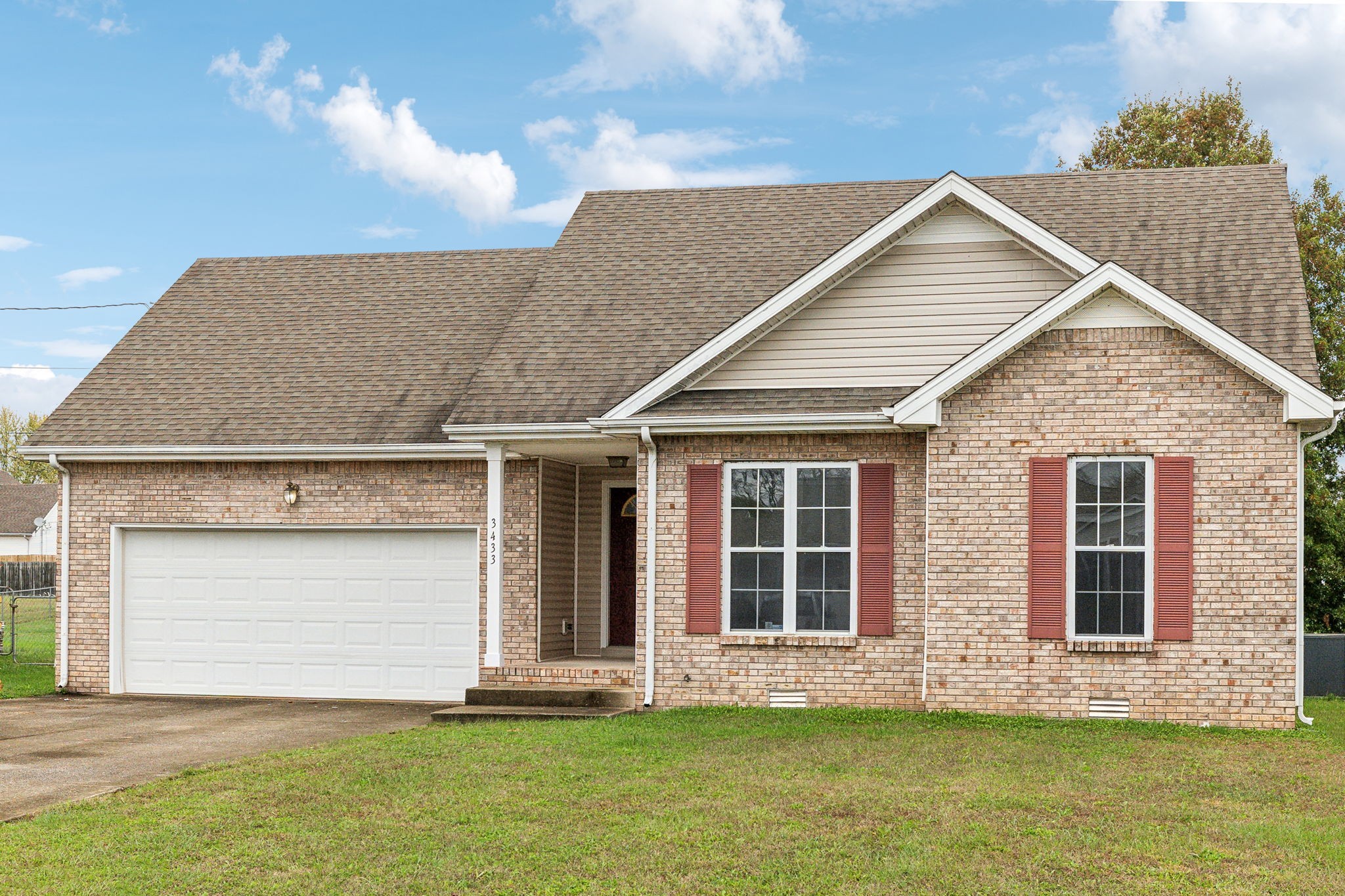 3433 Loon Dr