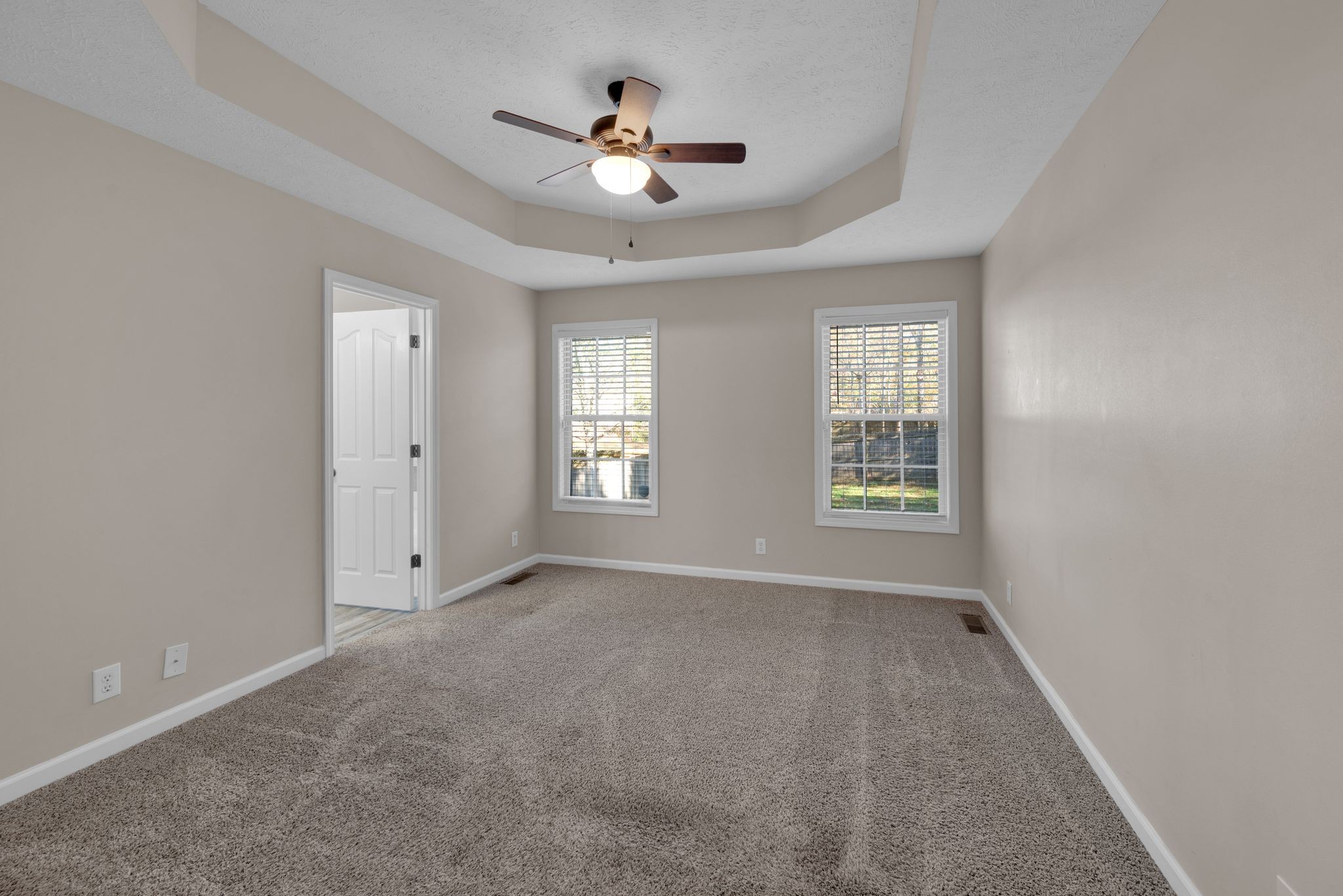 669 Deer Ridge Dr