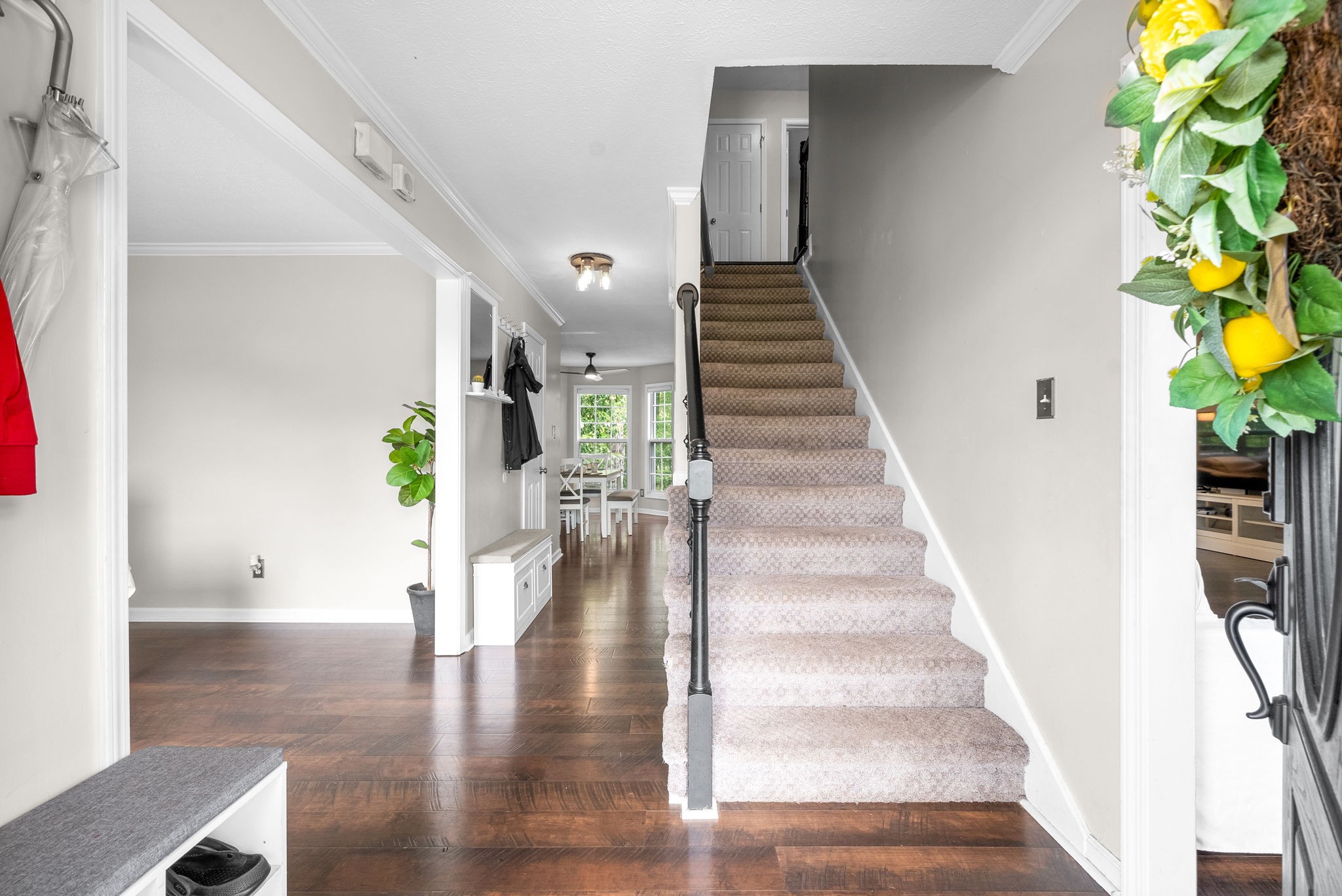 712 Forrest Cove Ct