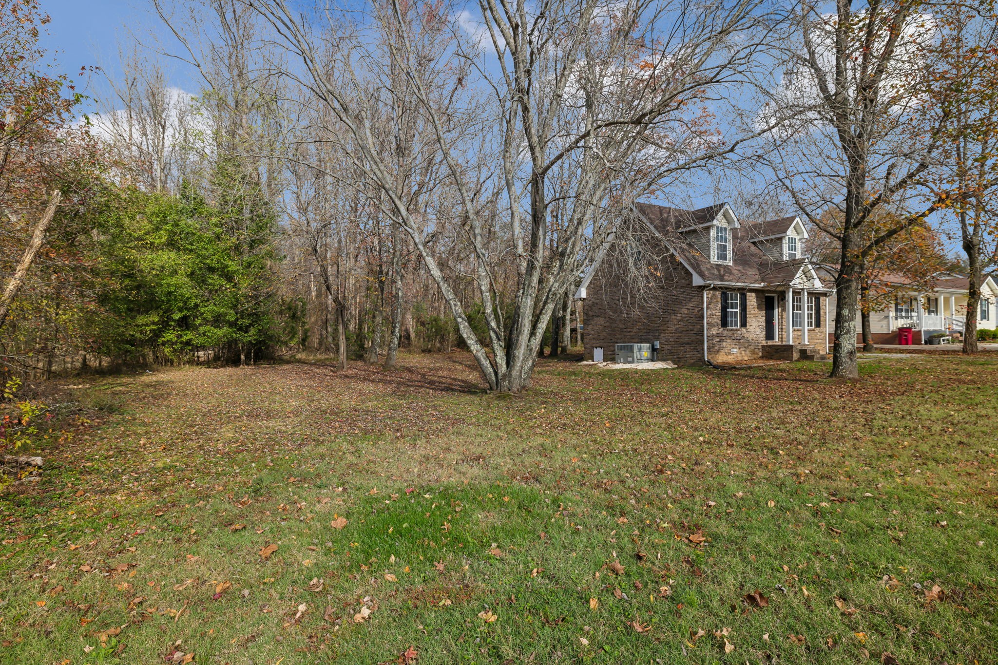 729 Spees Dr