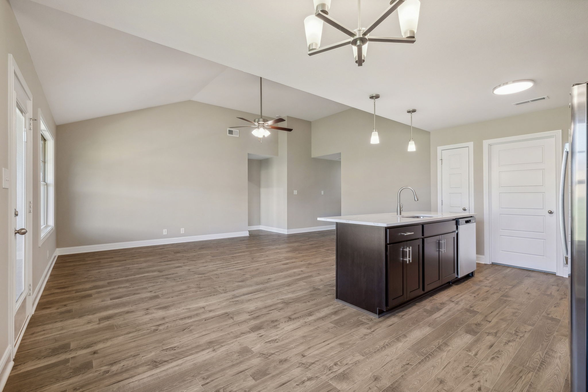 106 Ralph Ct