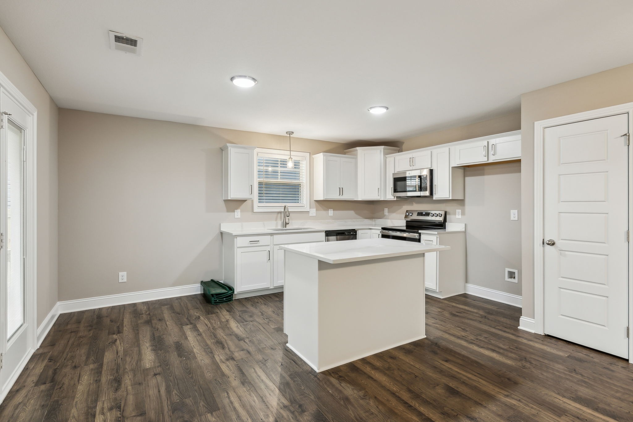 157 Cardinal Creek
