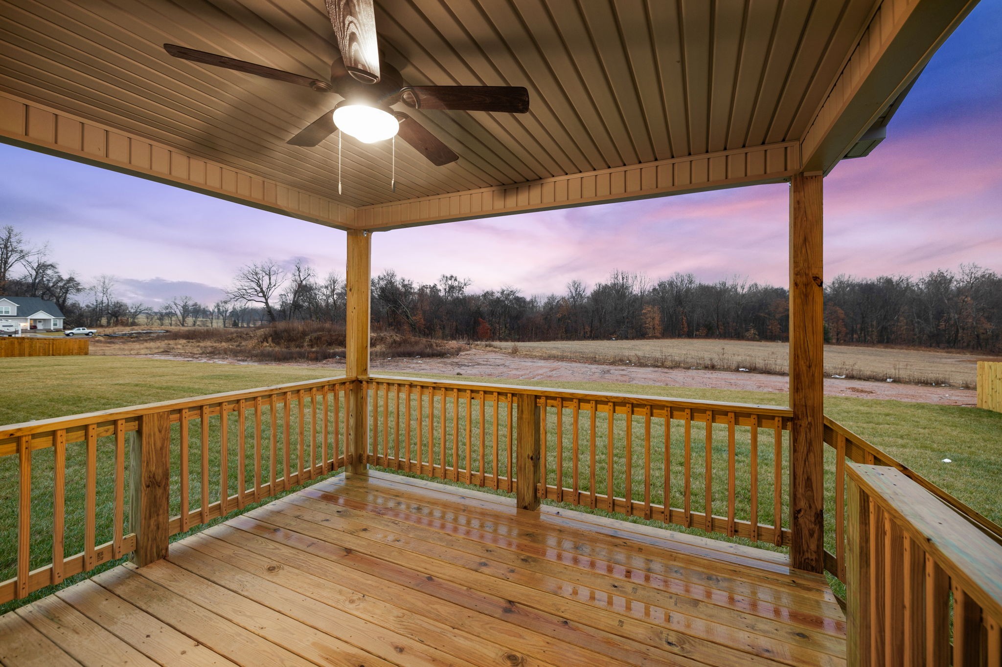 889 Macon Ln
