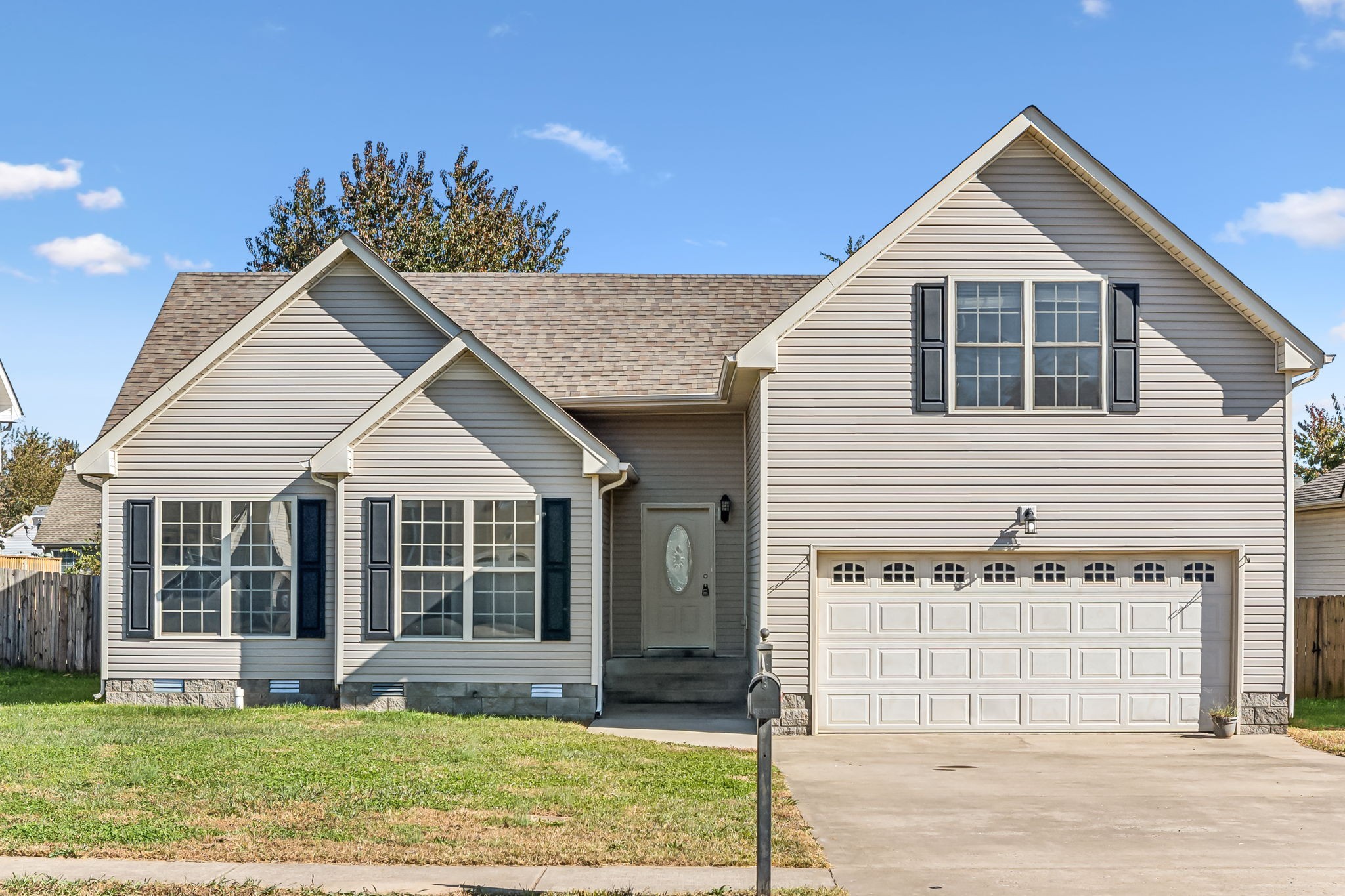 3725 Nadia Dr