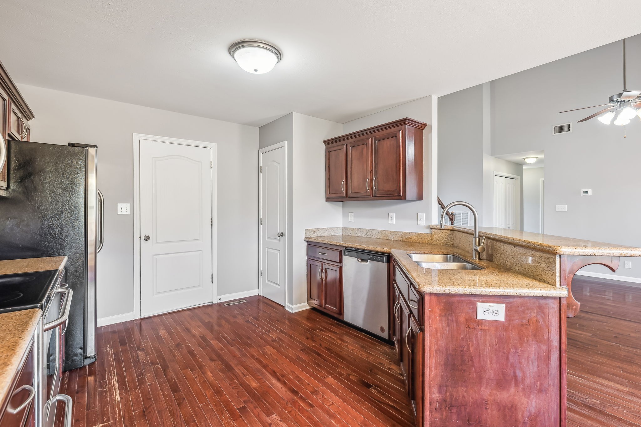 3725 Nadia Dr