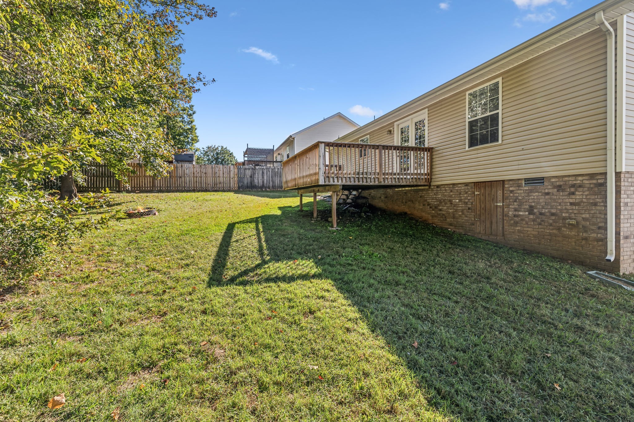 341 Donna Dr
