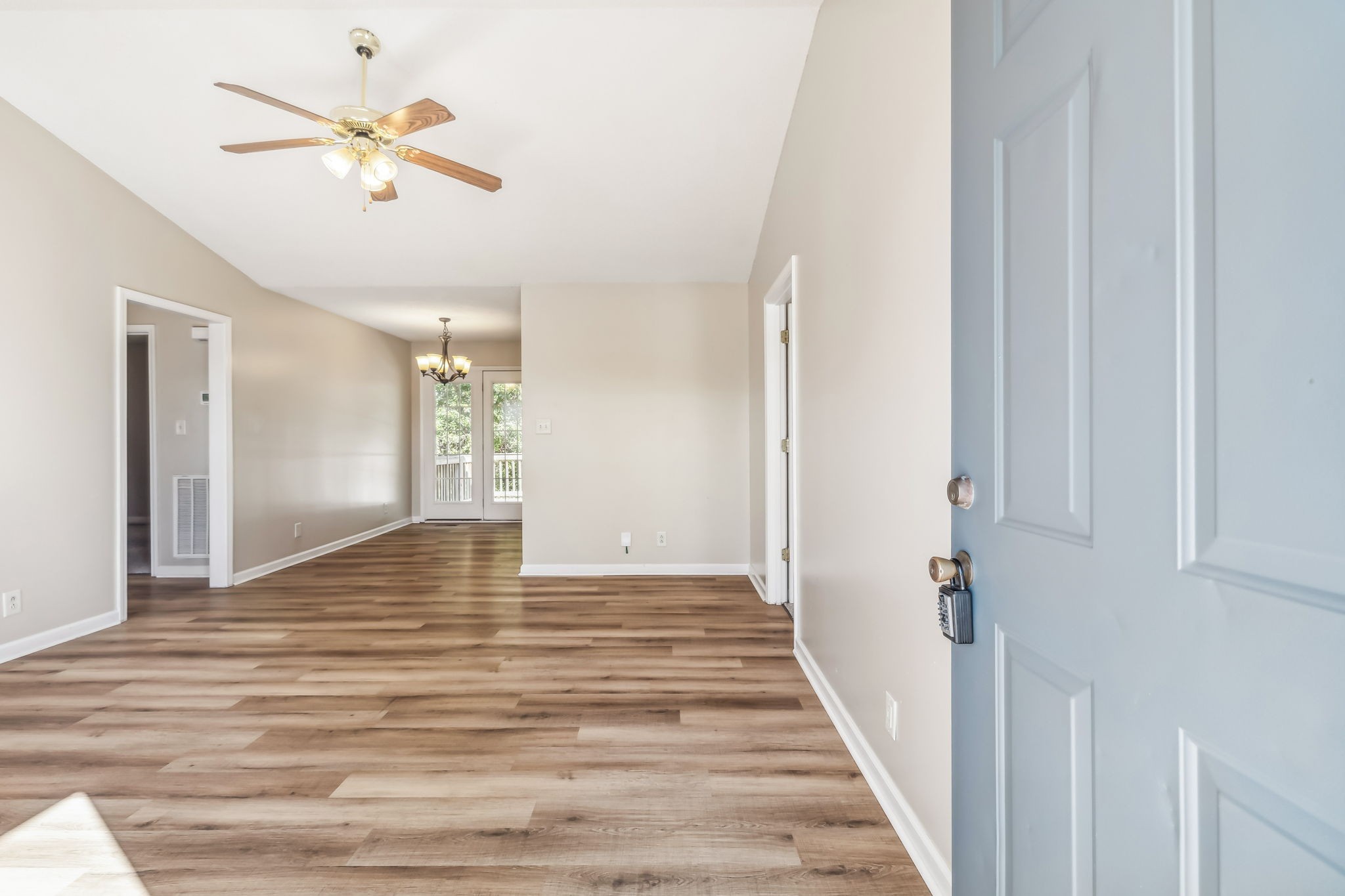 341 Donna Dr