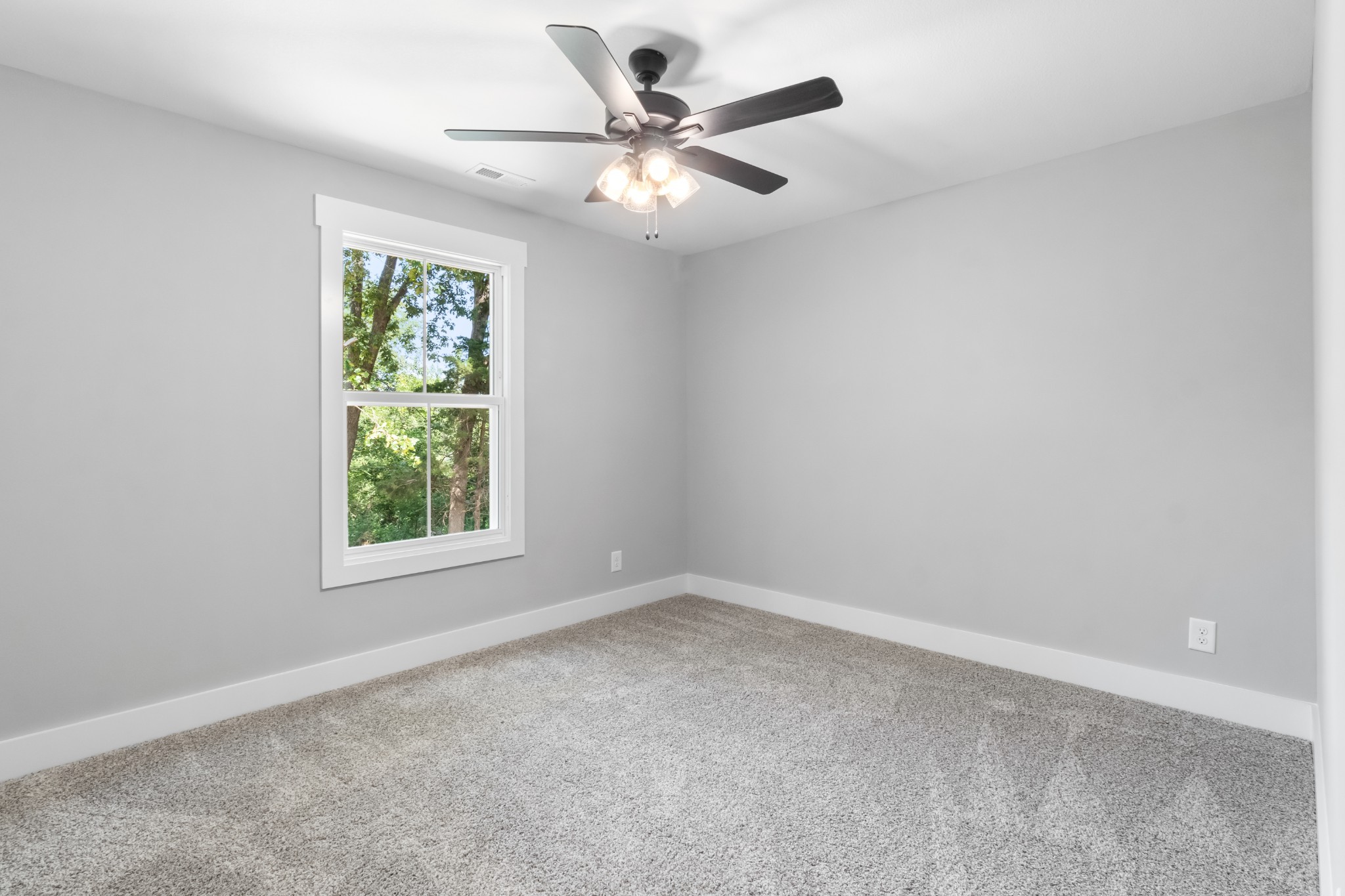 216 Lewis Grant Rd