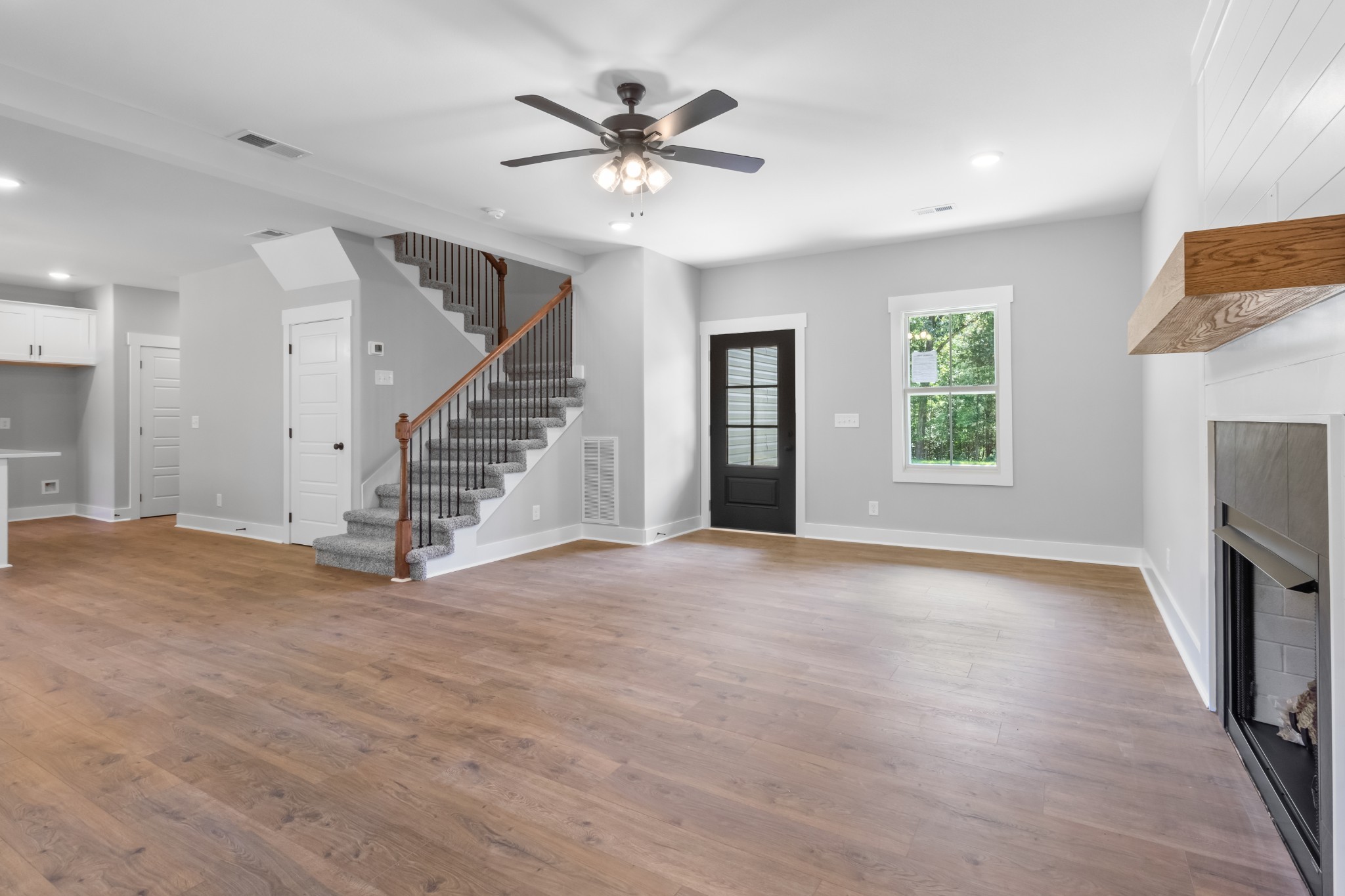 216 Lewis Grant Rd