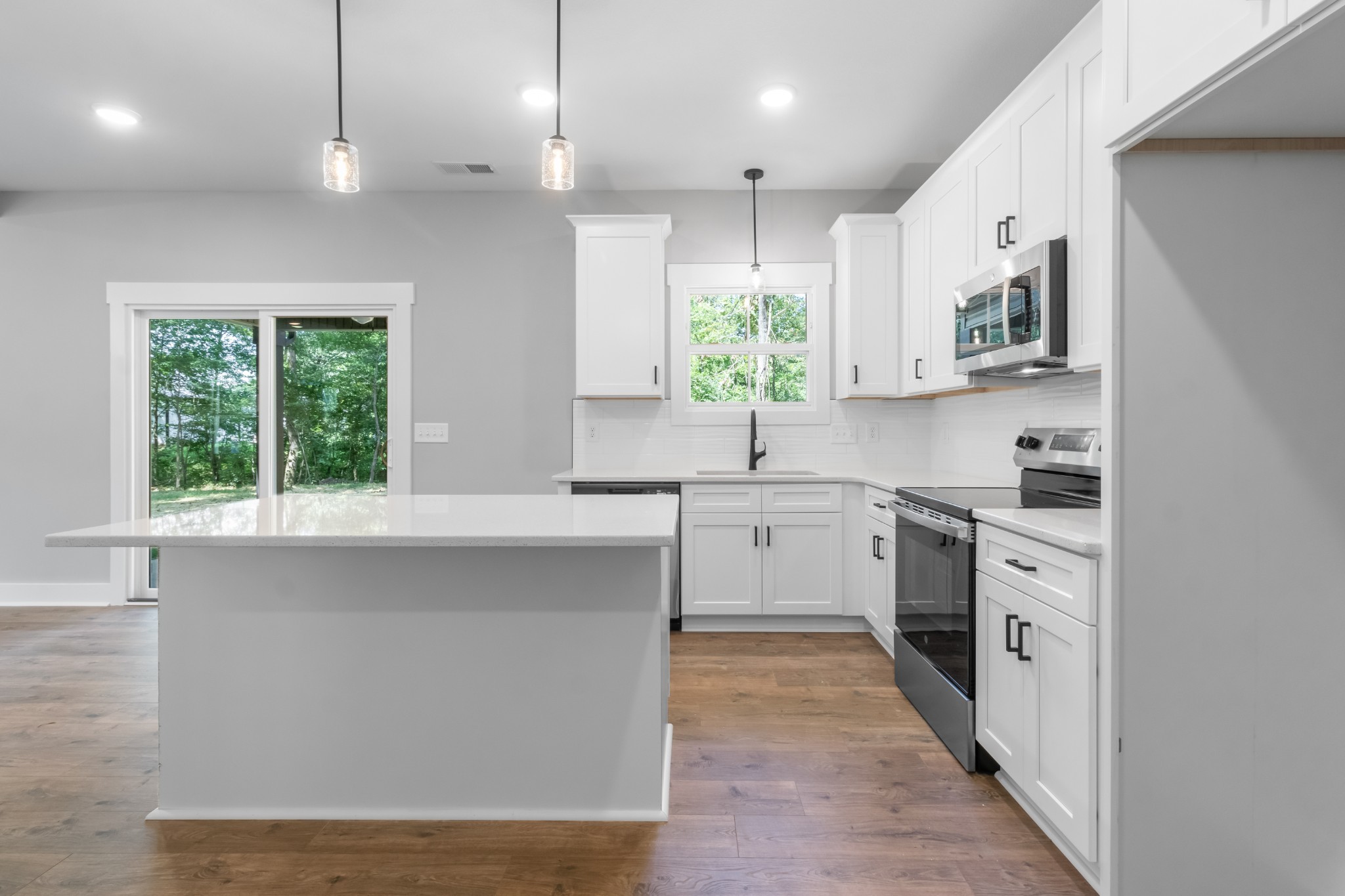 216 Lewis Grant Rd