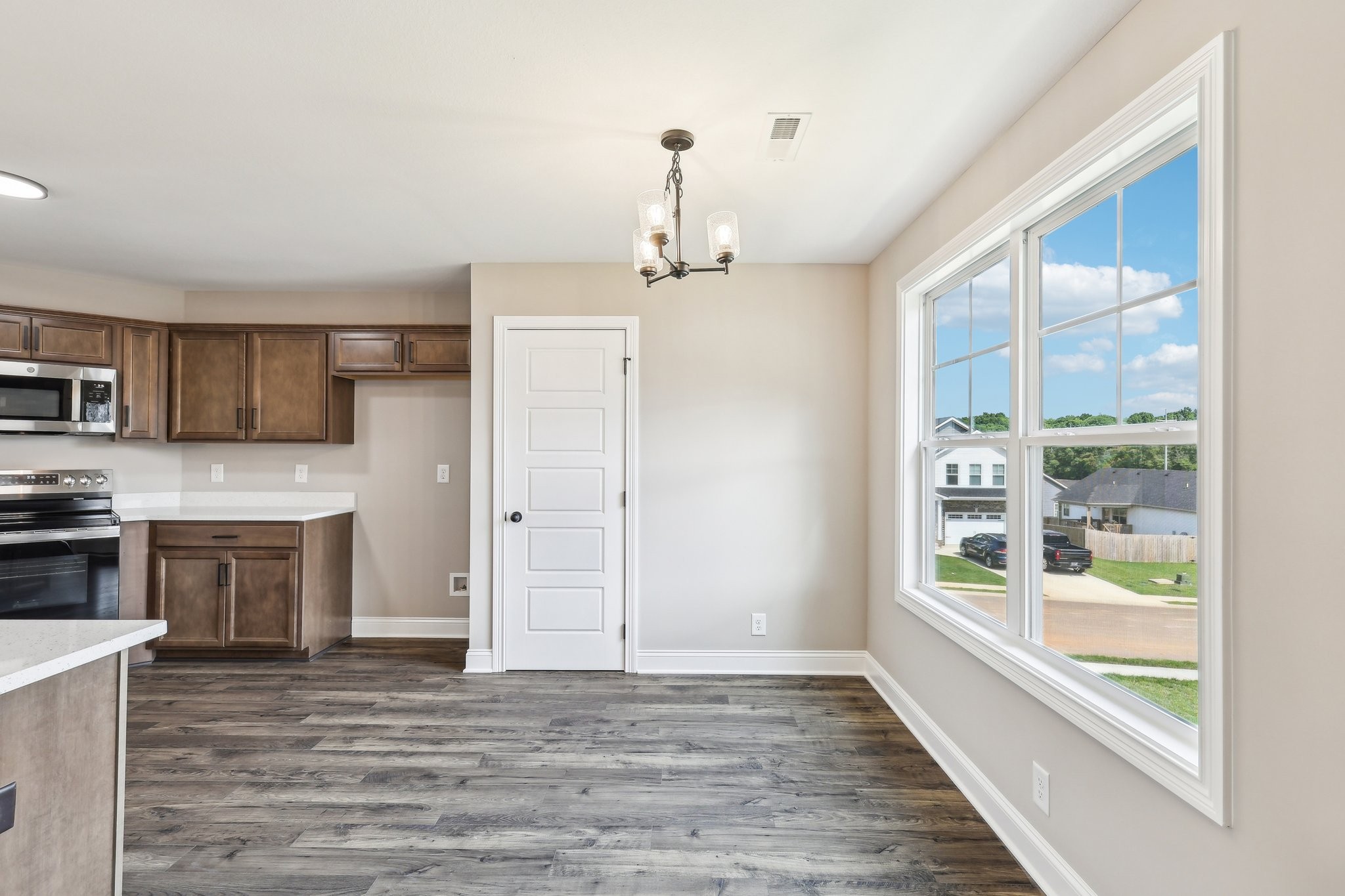 147 Cardinal Creek