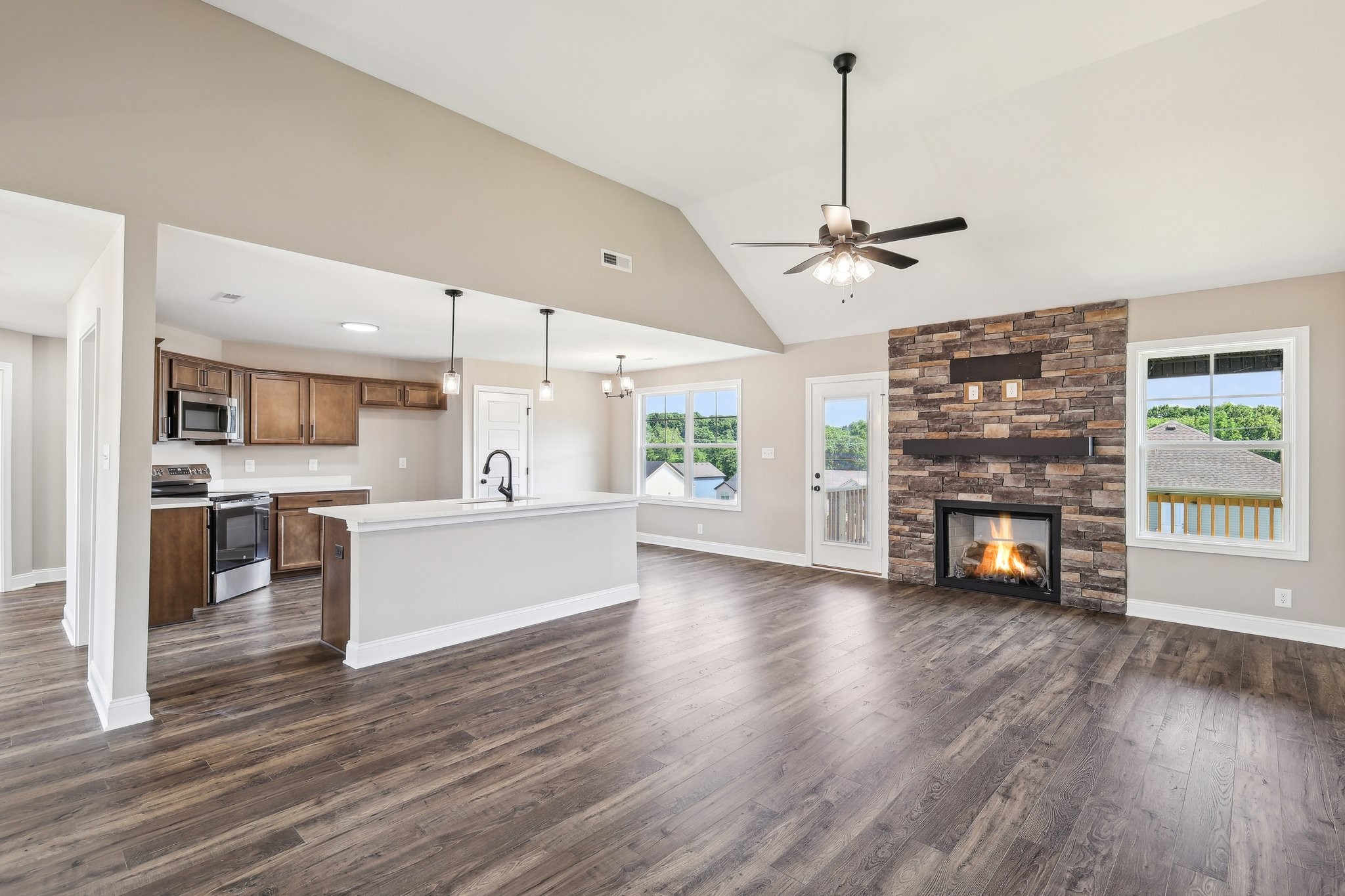 147 Cardinal Creek