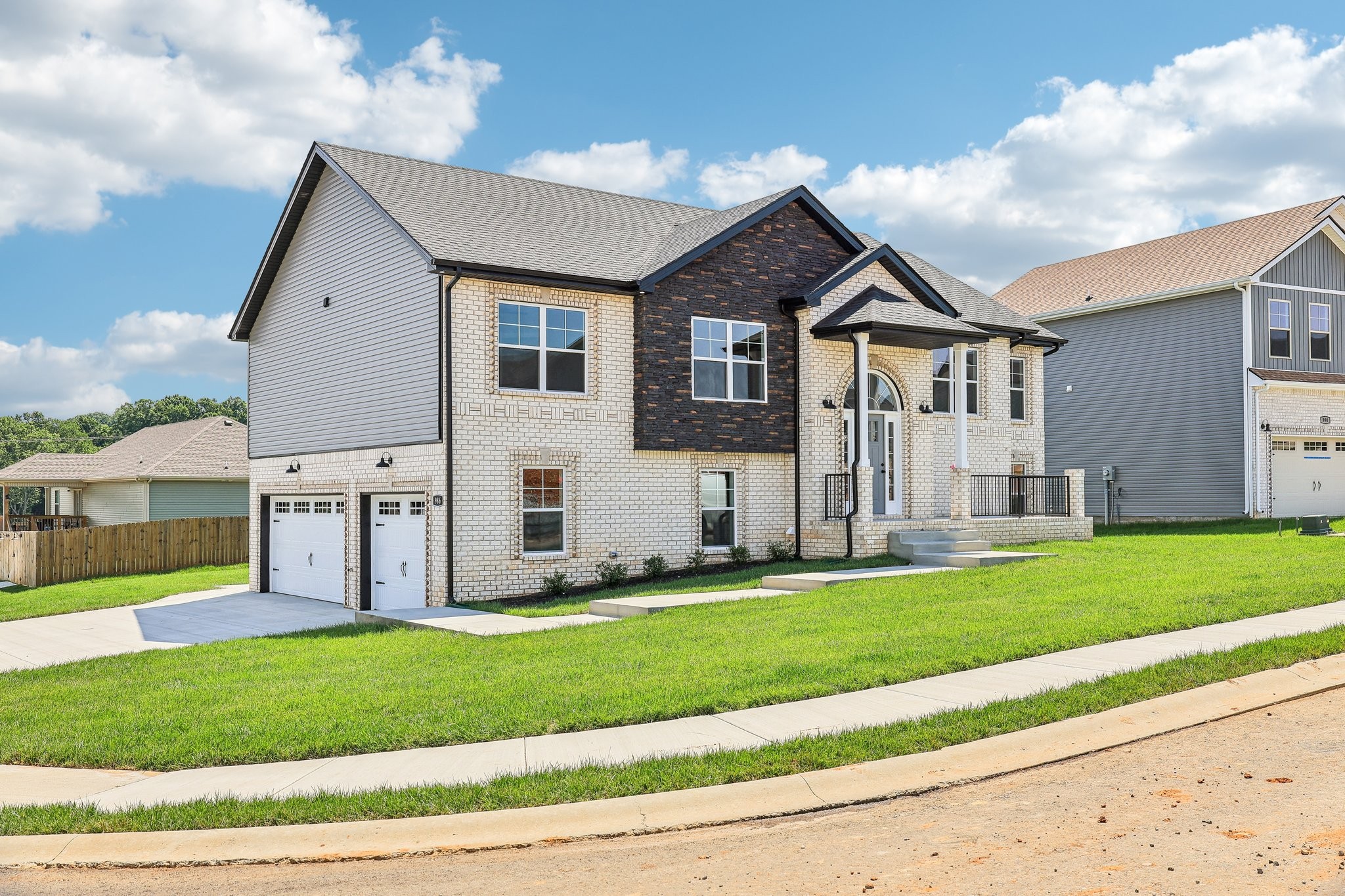 147 Cardinal Creek